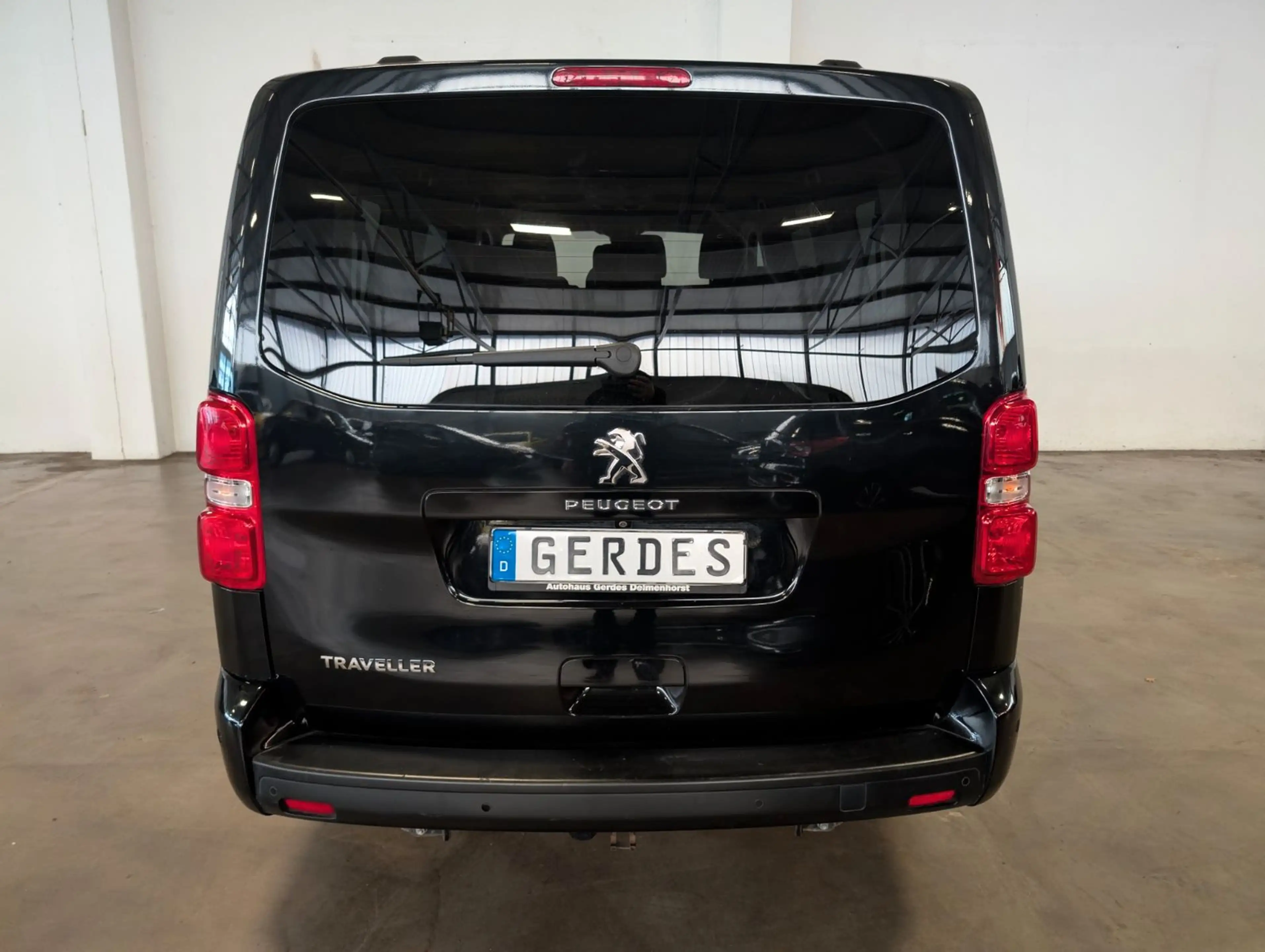 Peugeot Traveller Business 2.0 BlueHDi L3 9-Sitzer — photo 9