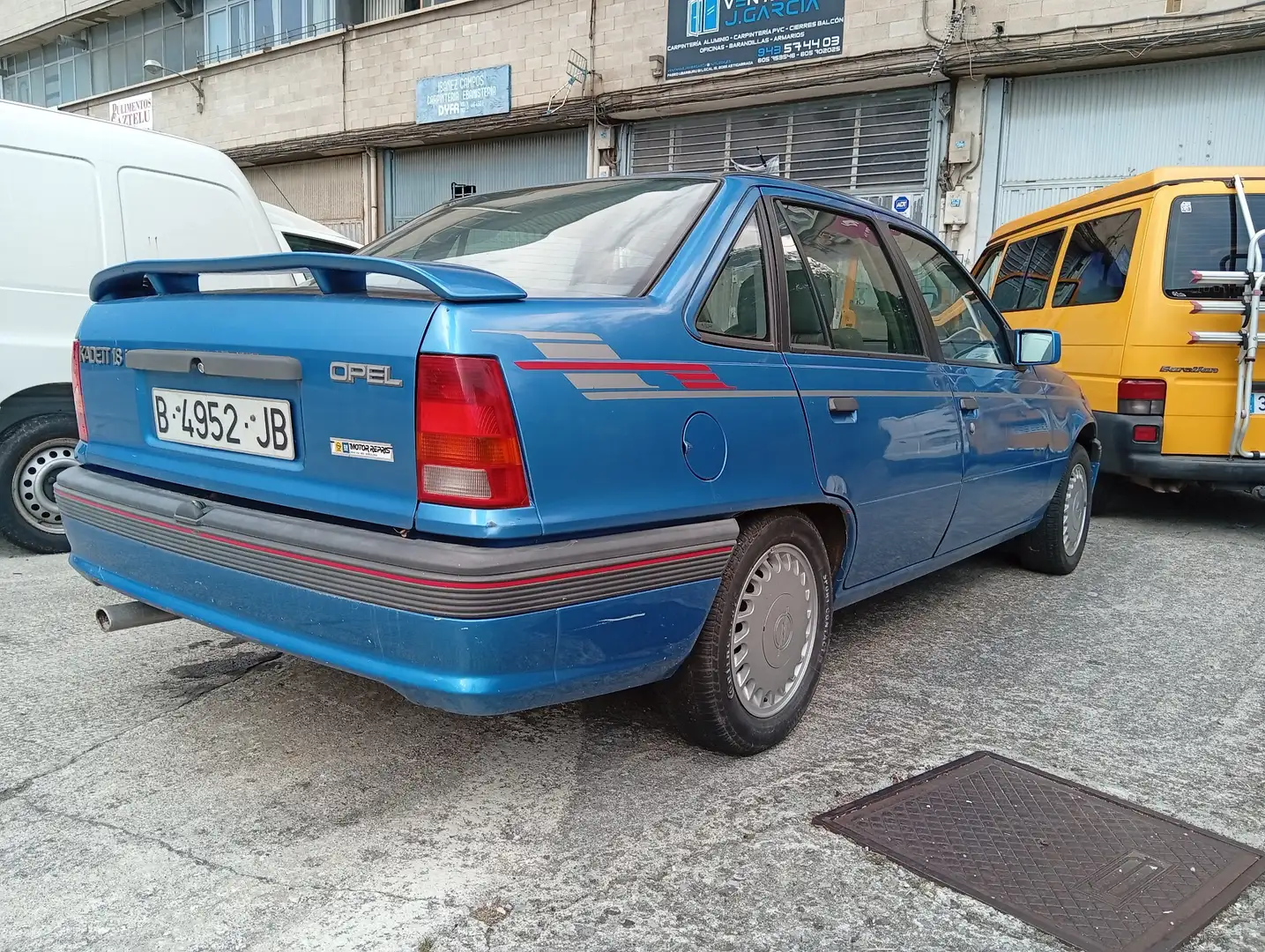 Opel Kadett 1.8i GT - 2