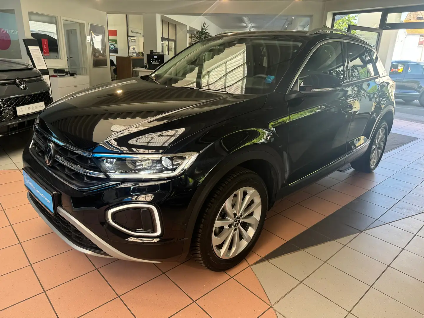 Volkswagen T-Roc 1.5 TSI Style+DSG+AHK LED+Navigation Noir - 2