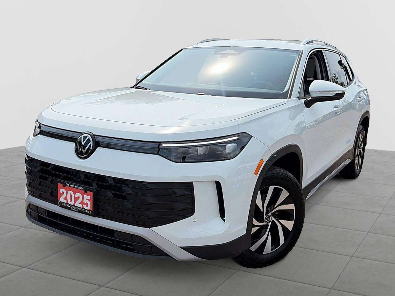 White 2025 Volkswagen Tiguan SUV / Crossover All-Wheel Drive 8-Speed Automatic