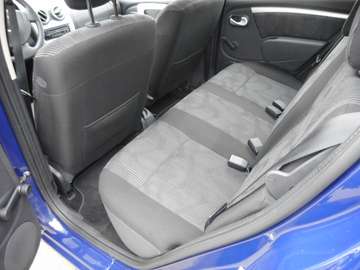 Bild 11 Dacia Sandero 1.6 MPI Laureate