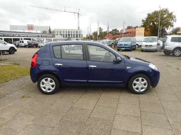 Bild 5 Dacia Sandero 1.6 MPI Laureate