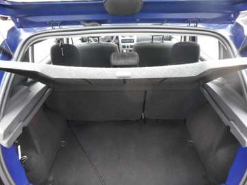 Bild 12 Dacia Sandero 1.6 MPI Laureate