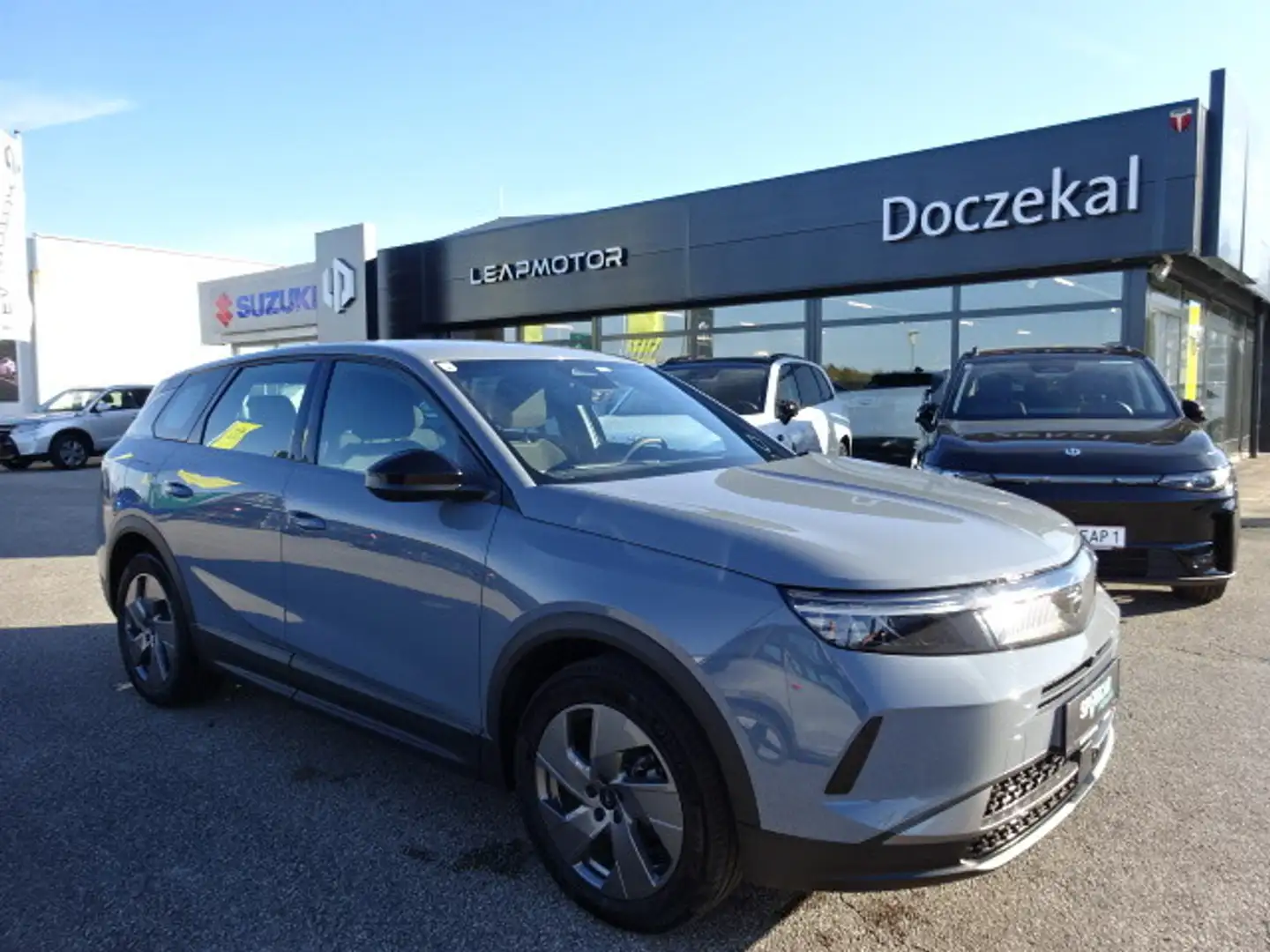 Opel Grandland 1.2 MHEV Edition Aut. Grau - 1