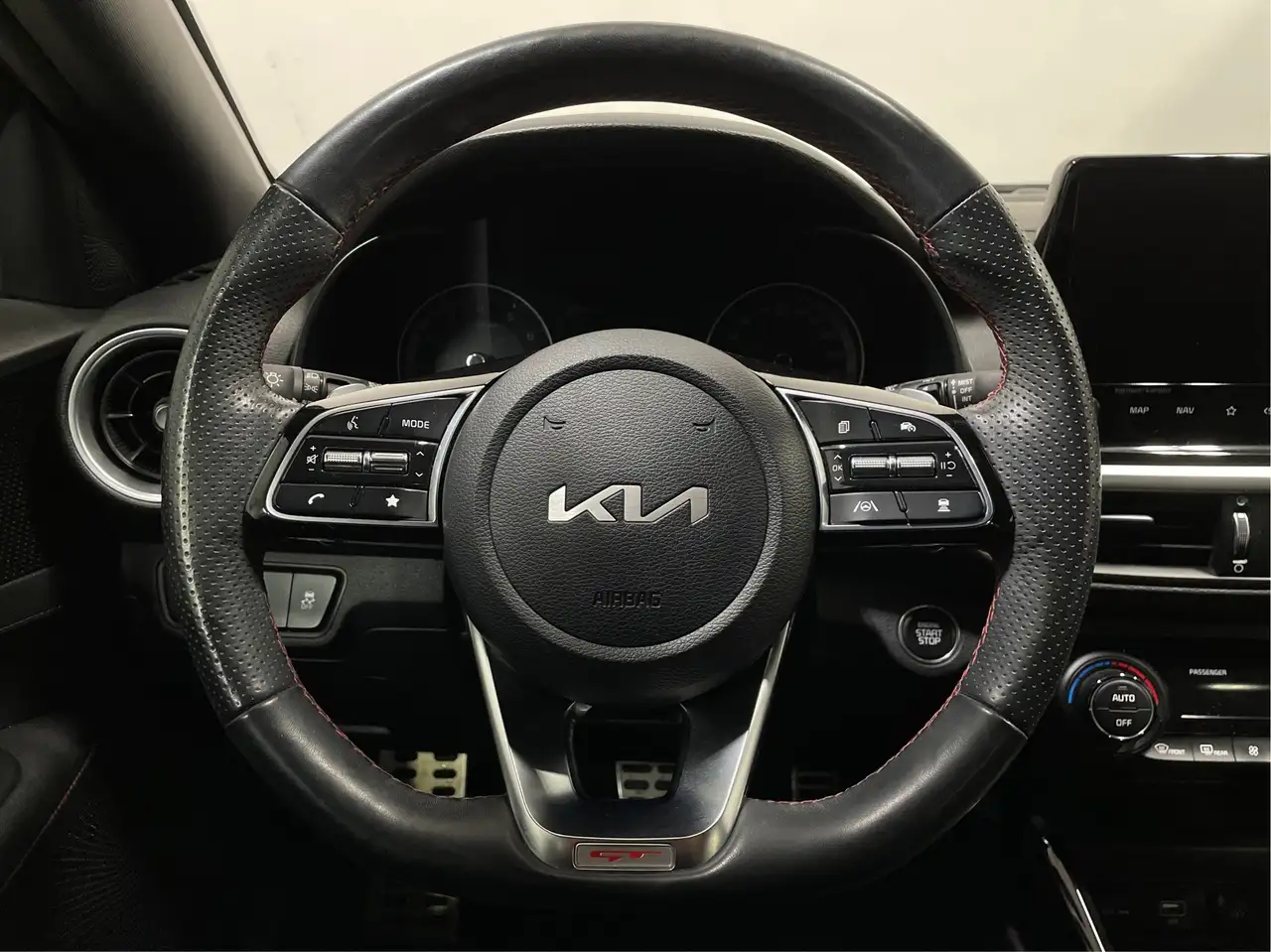 Kia Forte снимка Kia Forte