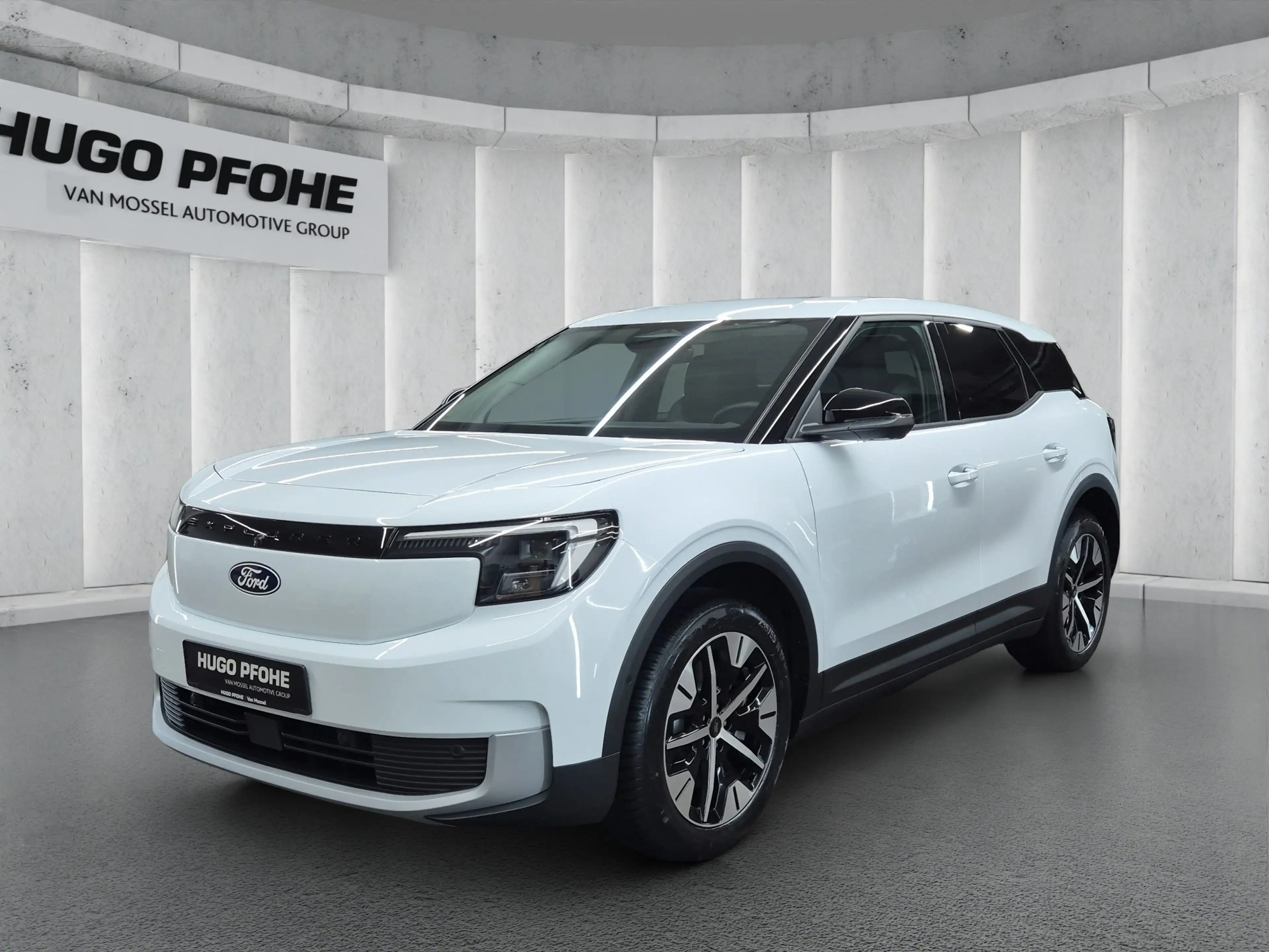 Ford Explorer Premium Extended Range 79kWh RWD Sports Utility Ve