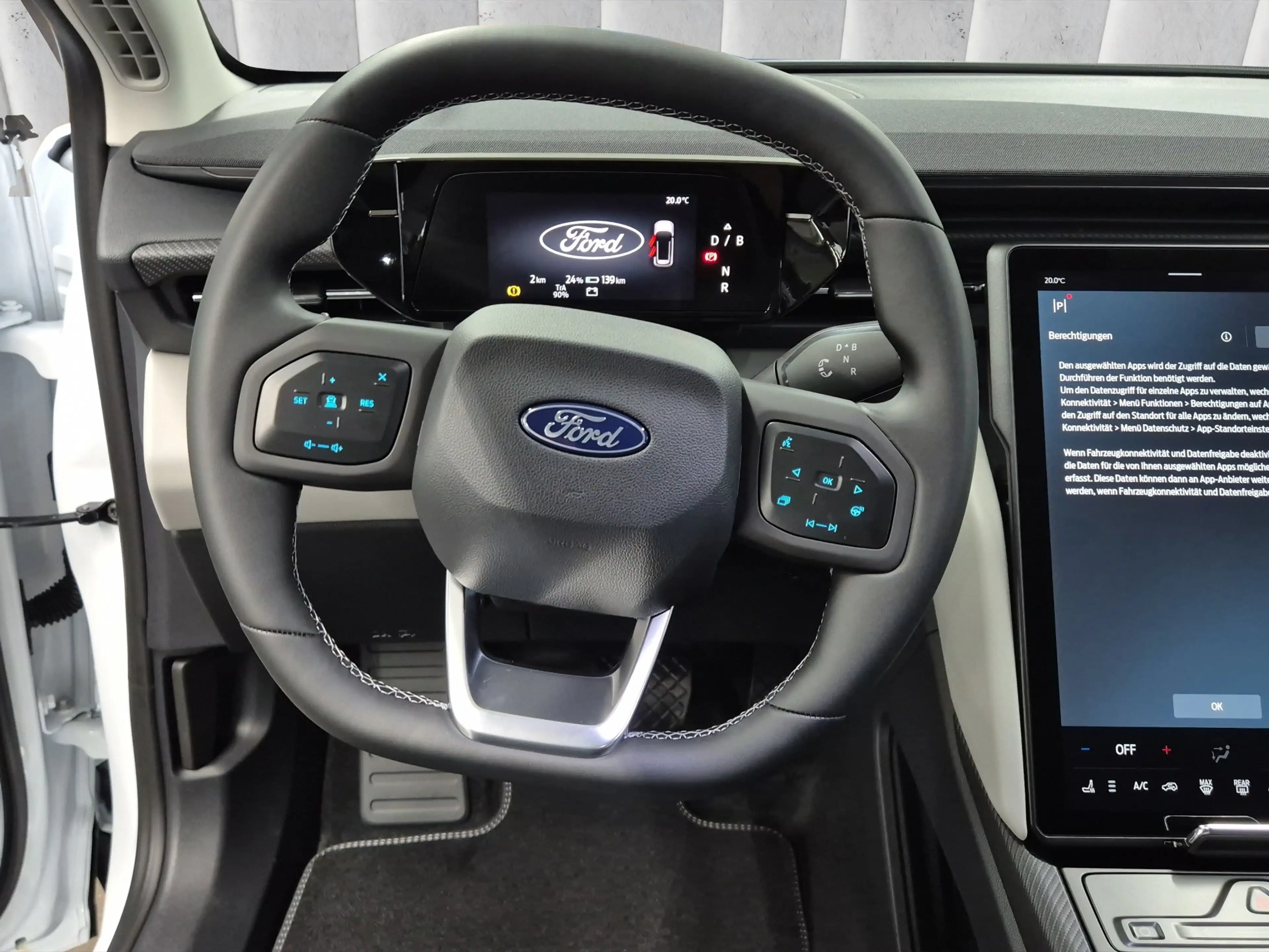 Ford Explorer Premium Extended Range 79kWh RWD Sports Utility Ve — photo 13