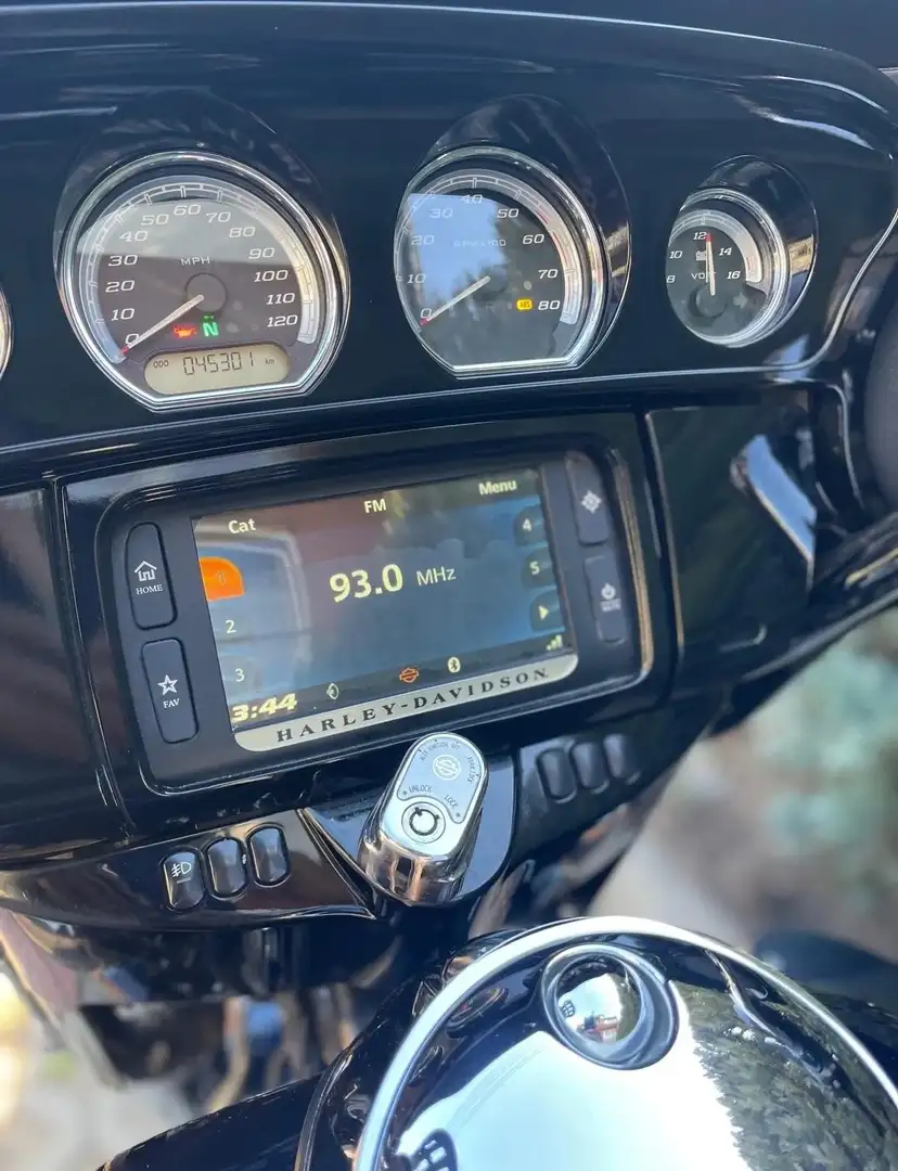 Harley-Davidson Electra Glide FLHTCU Синій - 2