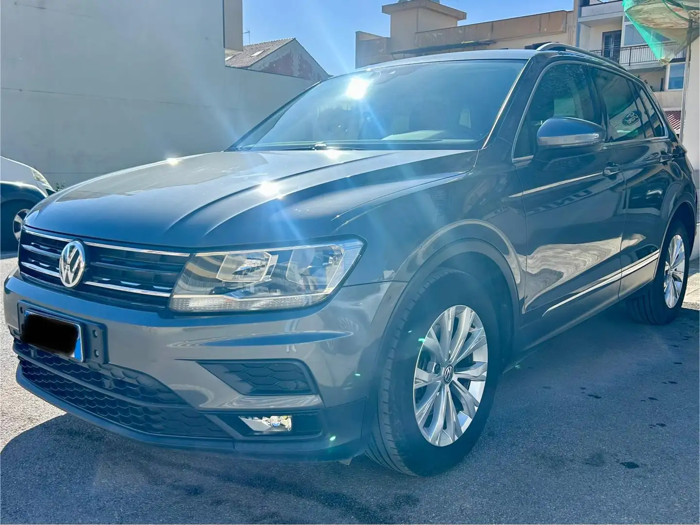 Volkswagen Tiguan Tiguan II 2016 1.6 tdi Business 115cv Grau - 2