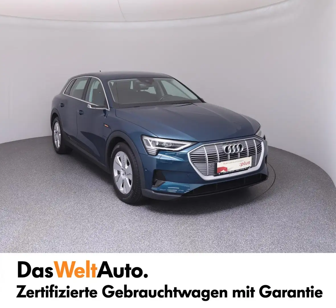 Audi e-tron 55 quattro 300 kW Blau - 2