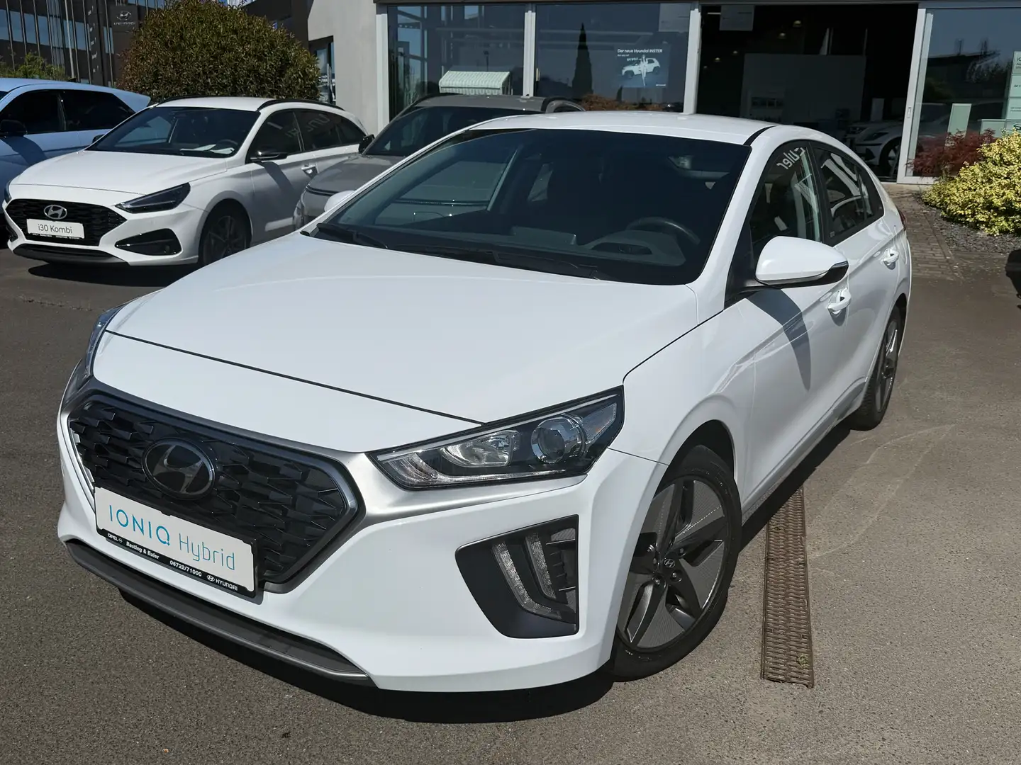Hyundai IONIQ IONIQ Hybrid 1.6 GDI Trend Wit - 1