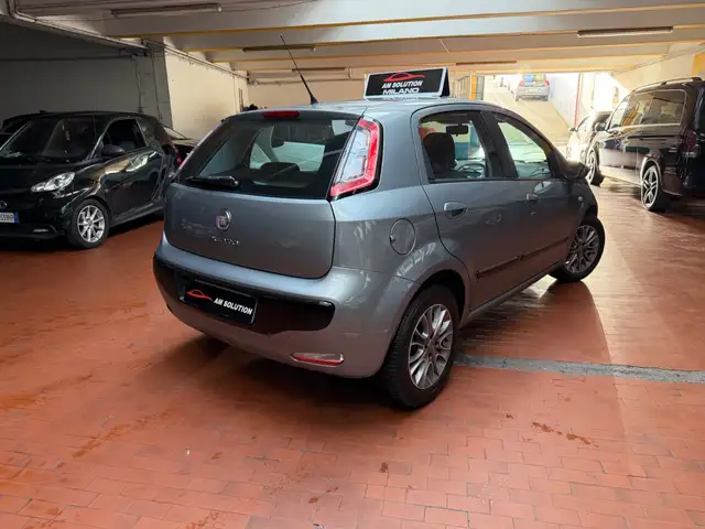 Fiat Punto Evo view 3