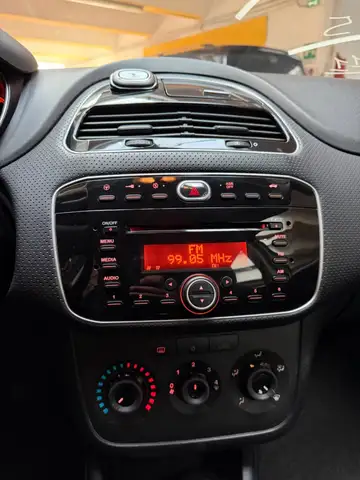 Fiat Punto Evo view 9