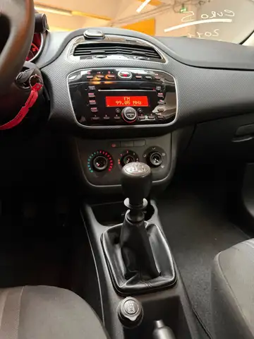 Fiat Punto Evo view 8