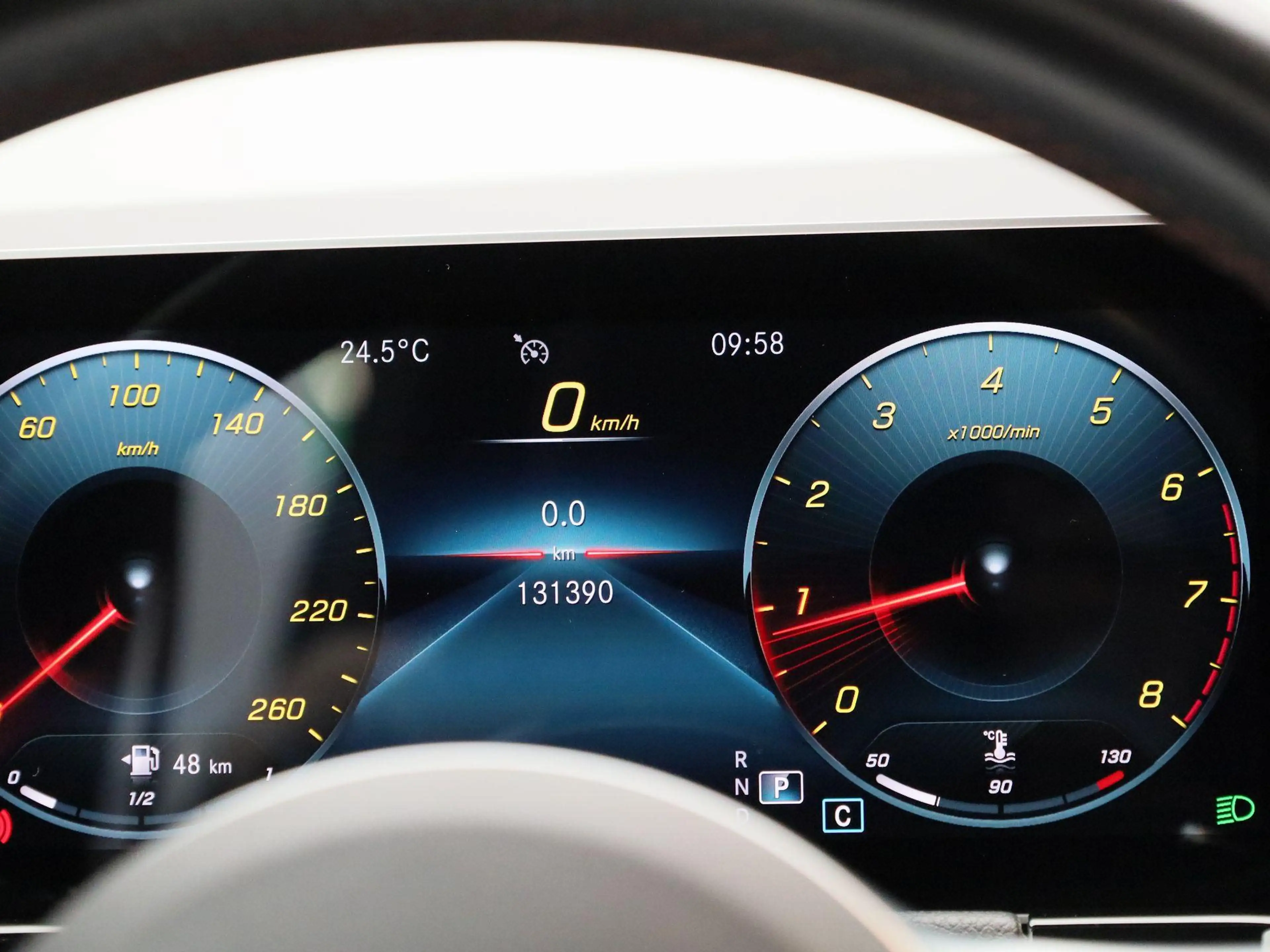 Mercedes-Benz GLA 200 Business Solution AMG — photo 8
