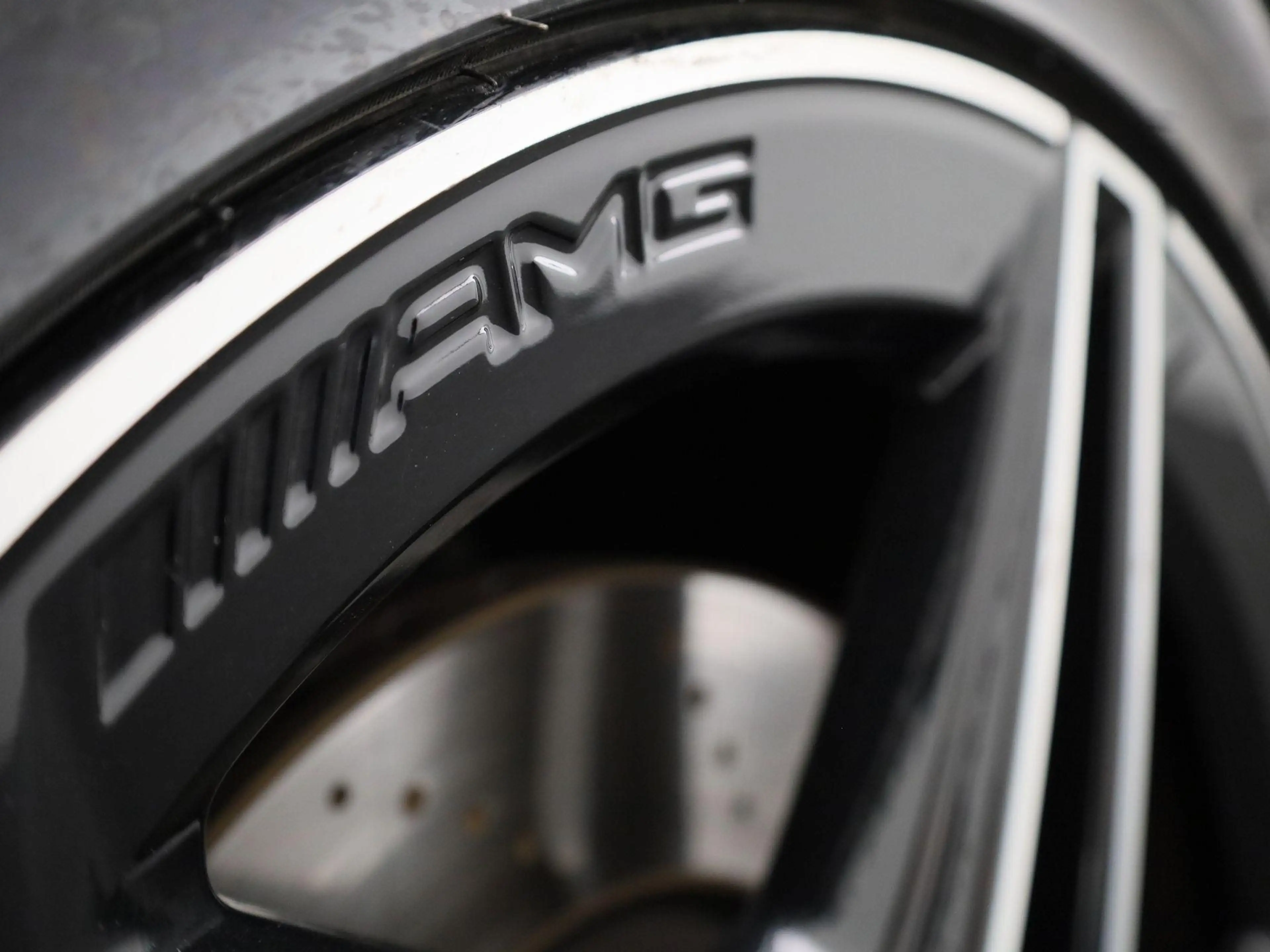 Mercedes-Benz GLA 200 Business Solution AMG — photo 15