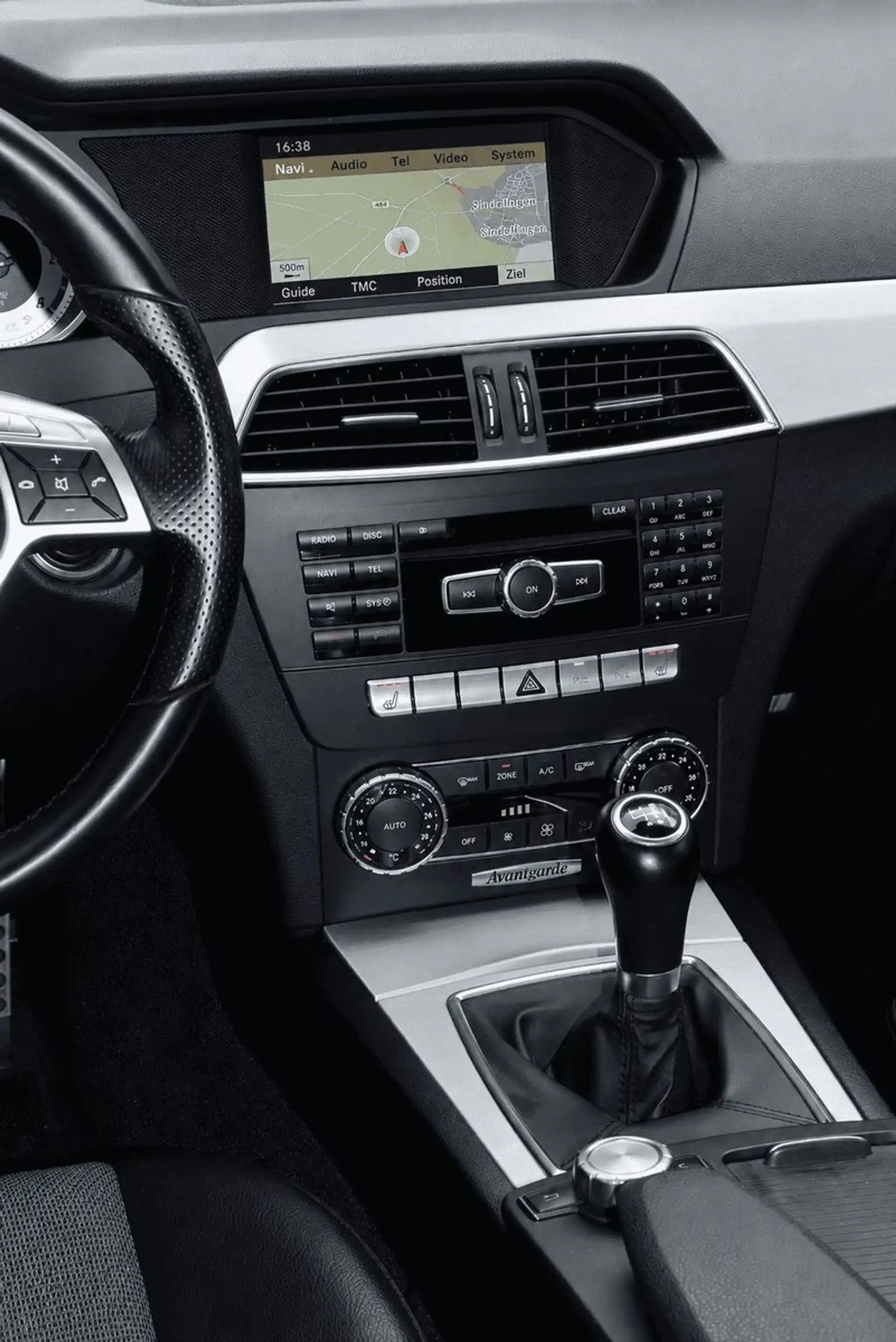 Mercedes-Benz C 220 CDI BlueEfficiency *AMG-Line*2.Hd*H&K*PANO — photo 15