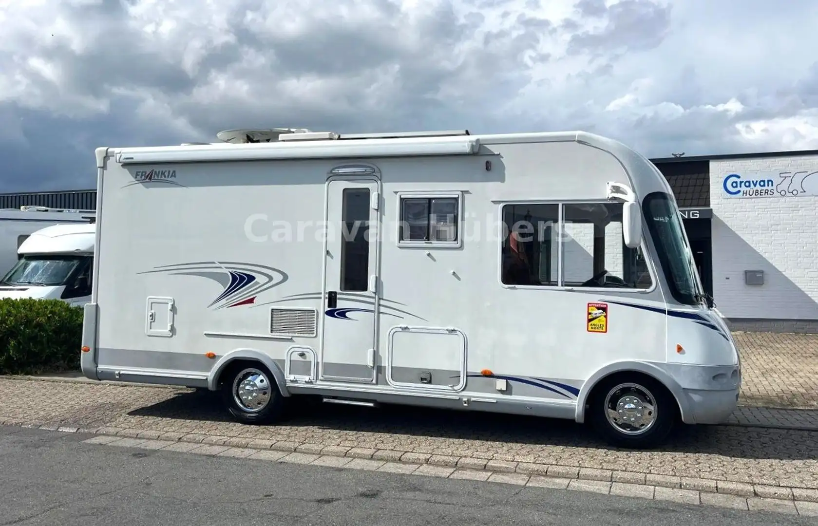 Frankia I 670FD - Fest/Hubbett - auto.Sat/TV - Solar - Weiß - 2