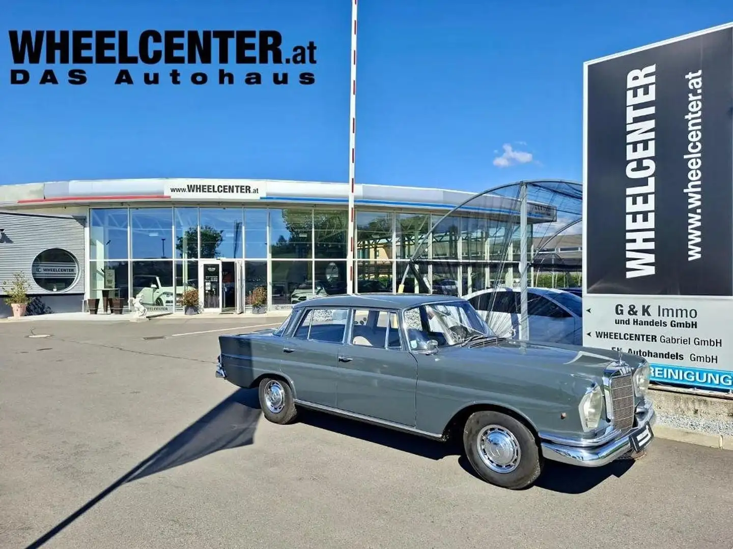 Mercedes-Benz 220 b W111 (Heckflosse) Grau - 1