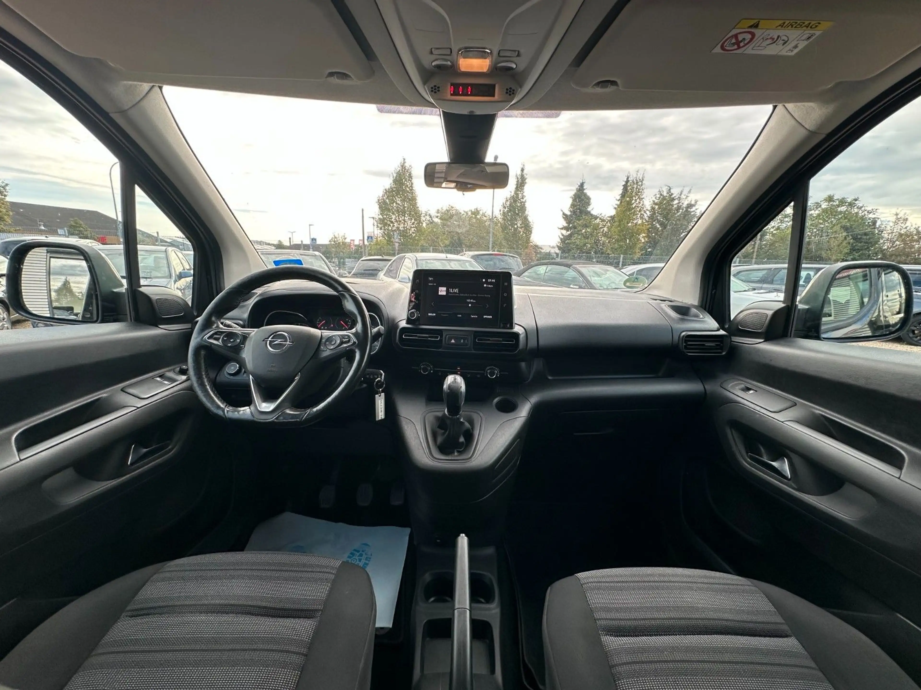 Opel Combo Life Edition/1.HD./7SITZER/TEMPO./KLIMAA./ — photo 6