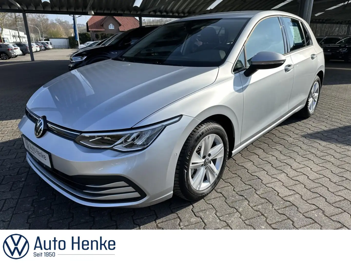 Volkswagen Golf VIII 1.5 eTSI DSG LIFE + DISCOVER PRO + ACC + Gara Plateado - 1