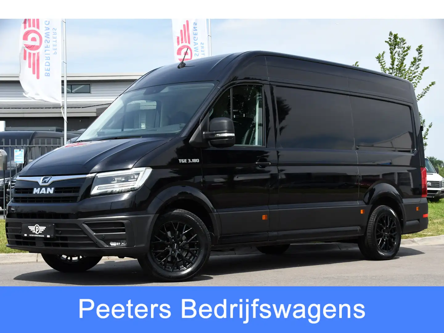 MAN TGE 3.180 35 2.0 L3H3 Black Edition Adaptieve Cruise, Zwart - 1