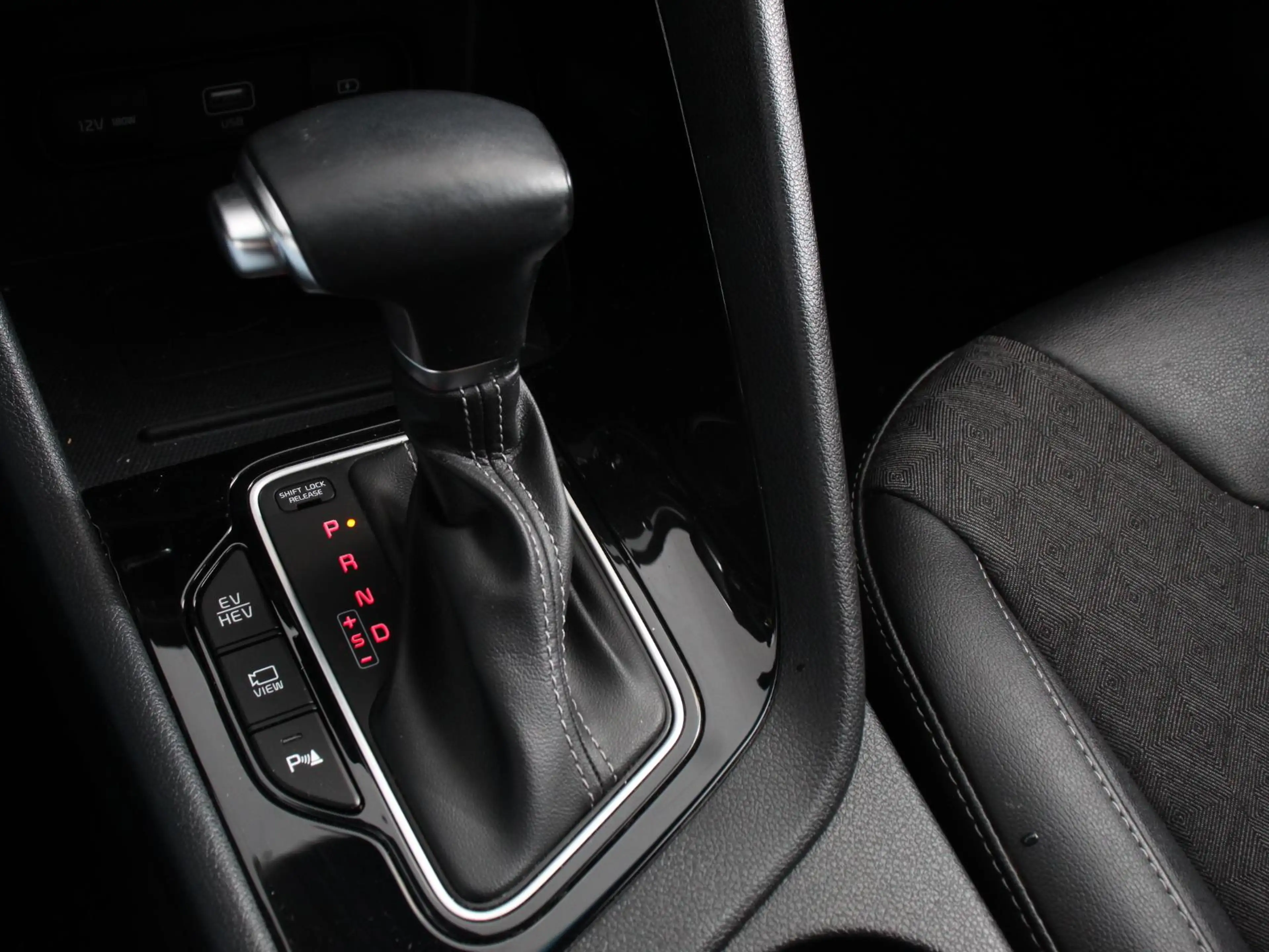 Kia Niro 1.6 GDi Automaat PHEV Edition Navigatie Apple Carp — photo 2