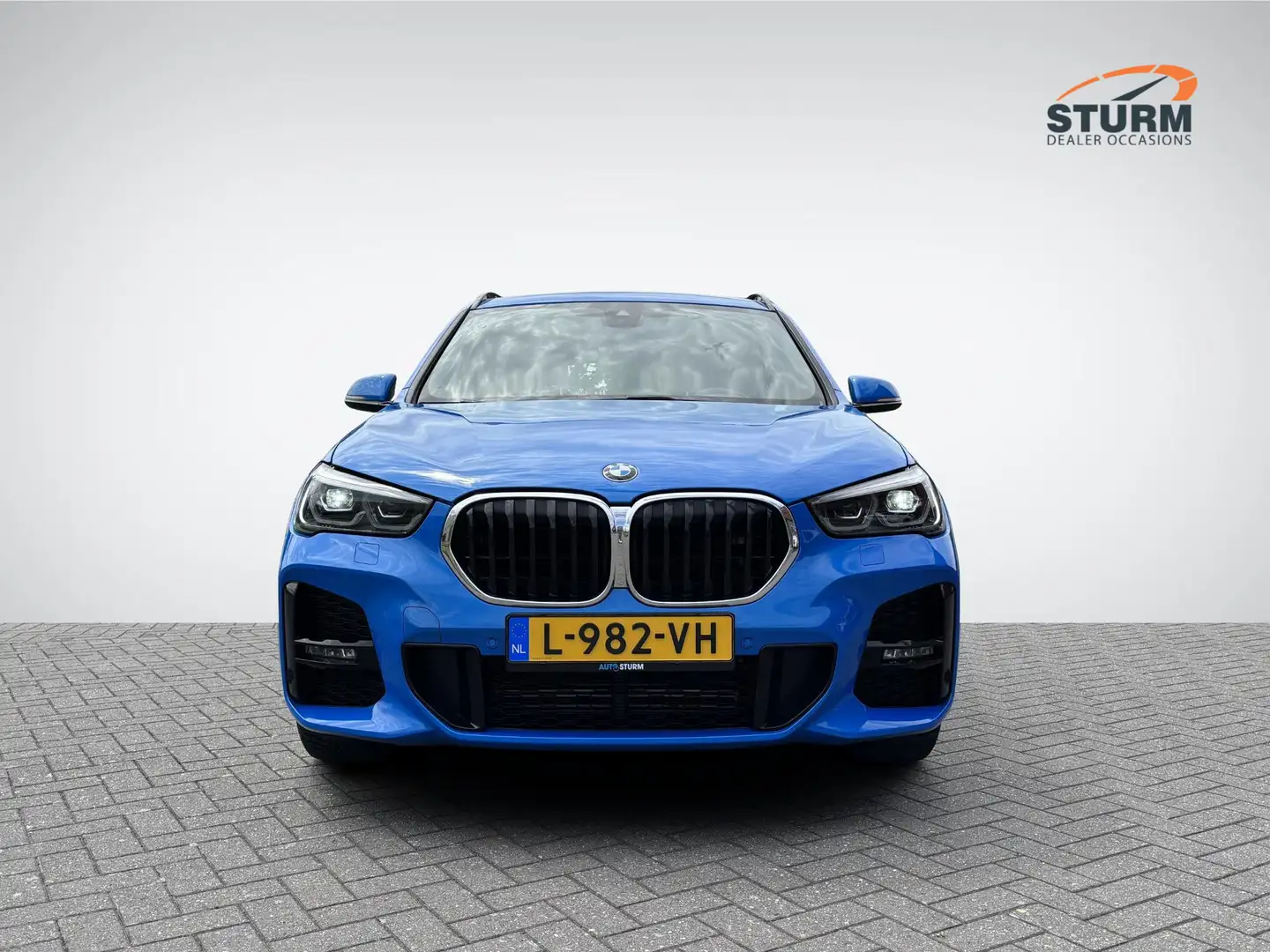 BMW X1 sDrive18i High Executive M Sport | Trekhaak Afneem Blauw - 2