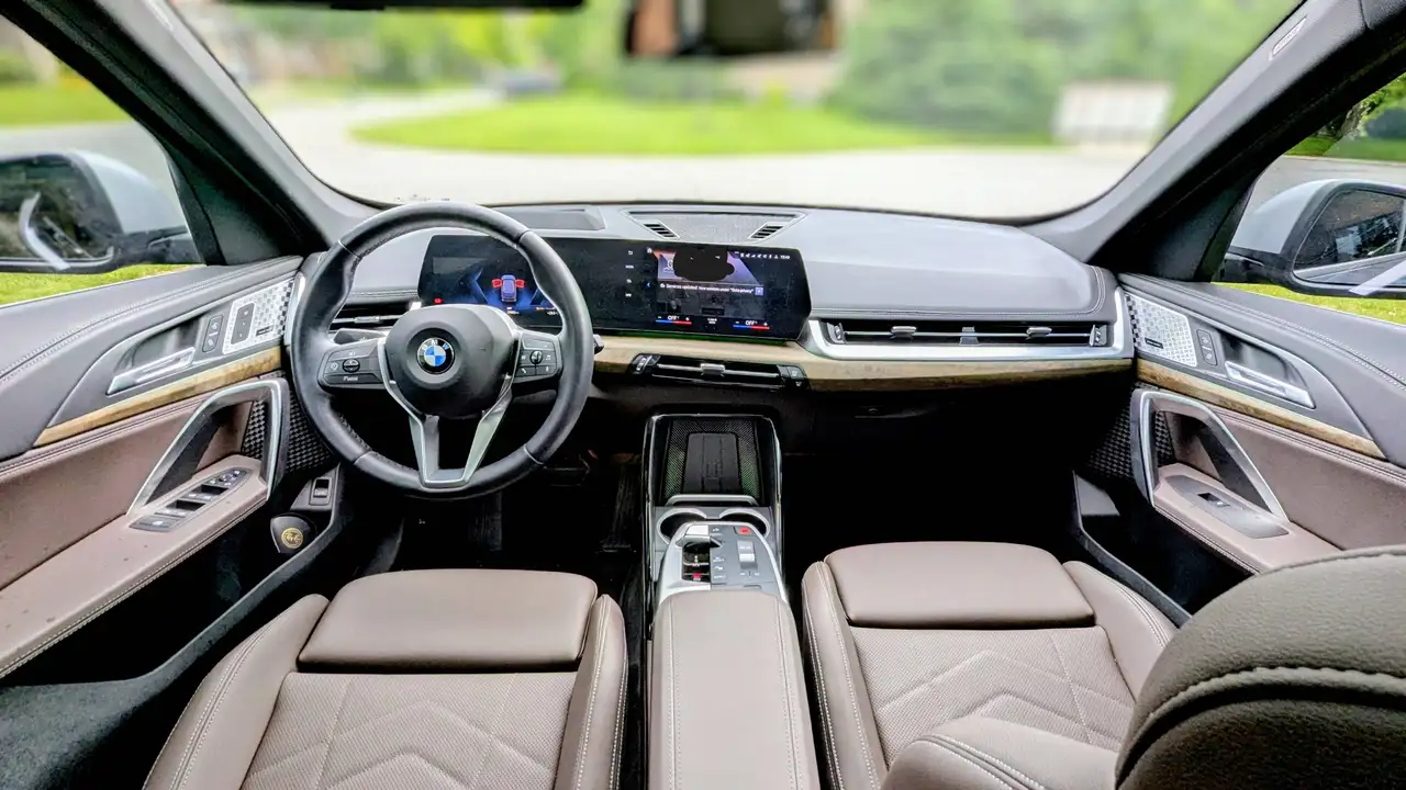BMW X1 photo BMW X1