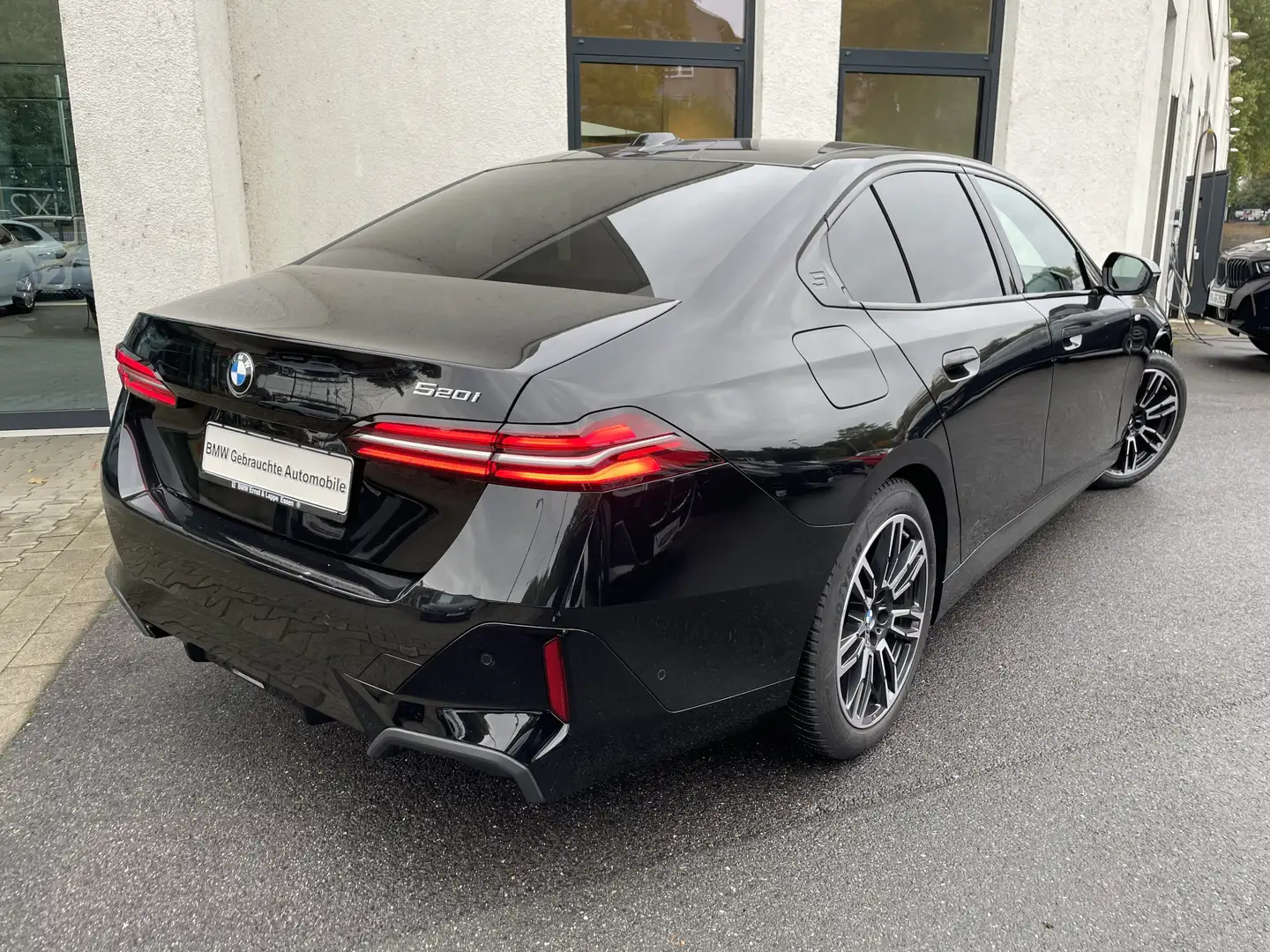 BMW 520 i Limousine M Sportpaket | Head-Up H&K AHK Schwarz - 2