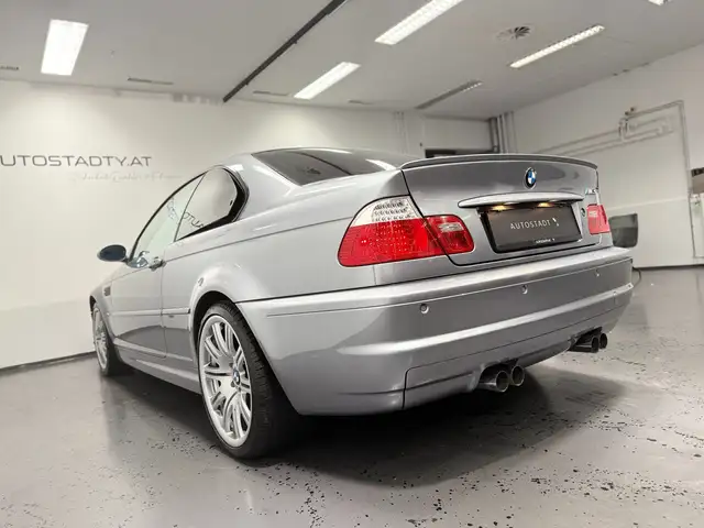 BMW M3 view 12