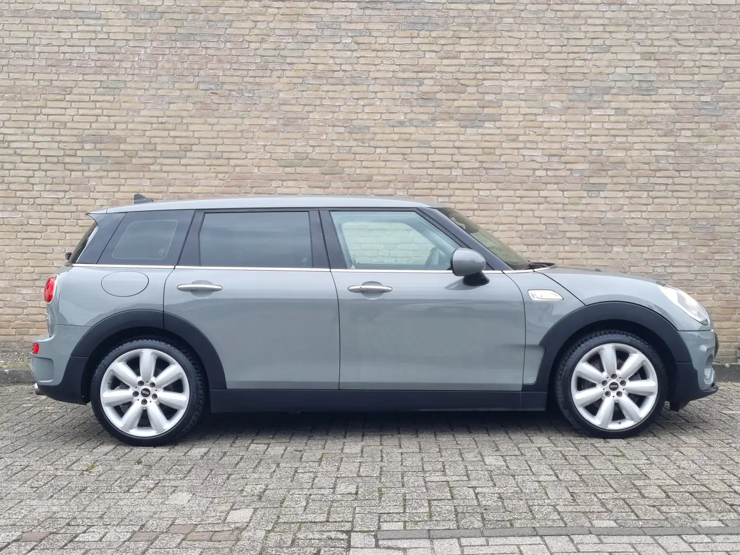 MINI Cooper S Clubman Mini 2.0 KEYLESS ENTRY / PDC / STOELVERWARMING / C Gris - 2