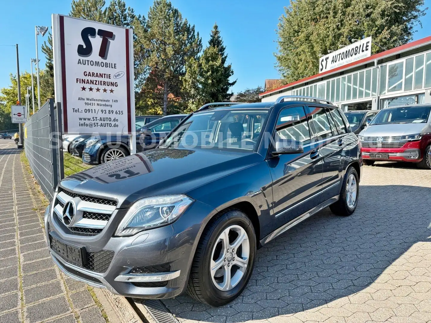 Mercedes-Benz GLK 200 CDI*AUTOMATIK*PANORAMA*PDC*TEMPO*XEN Grau - 1