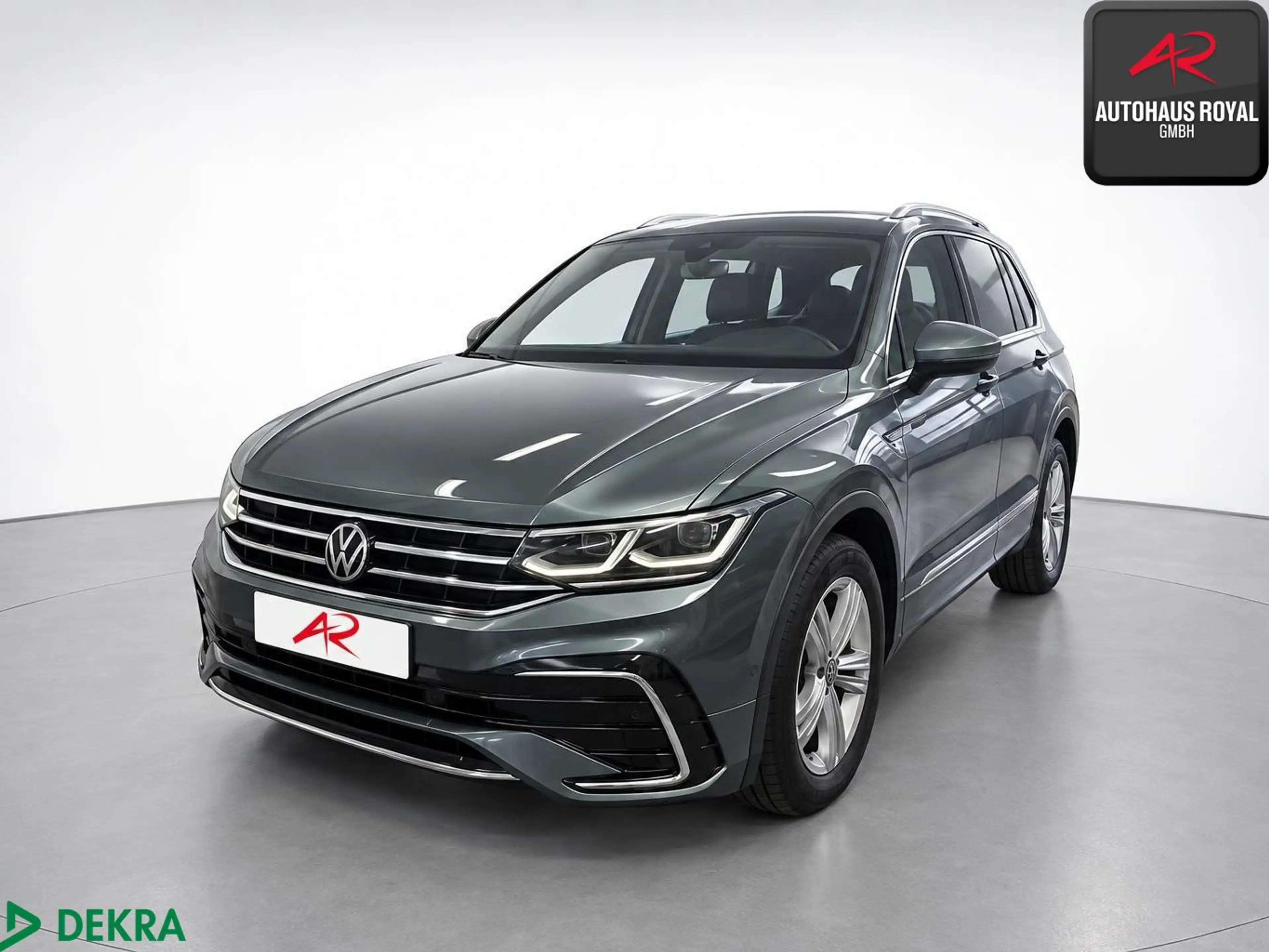 Volkswagen Tiguan 2.0 TDI 4M R LINE STANDHZ,HUD,KAMERA,AHK