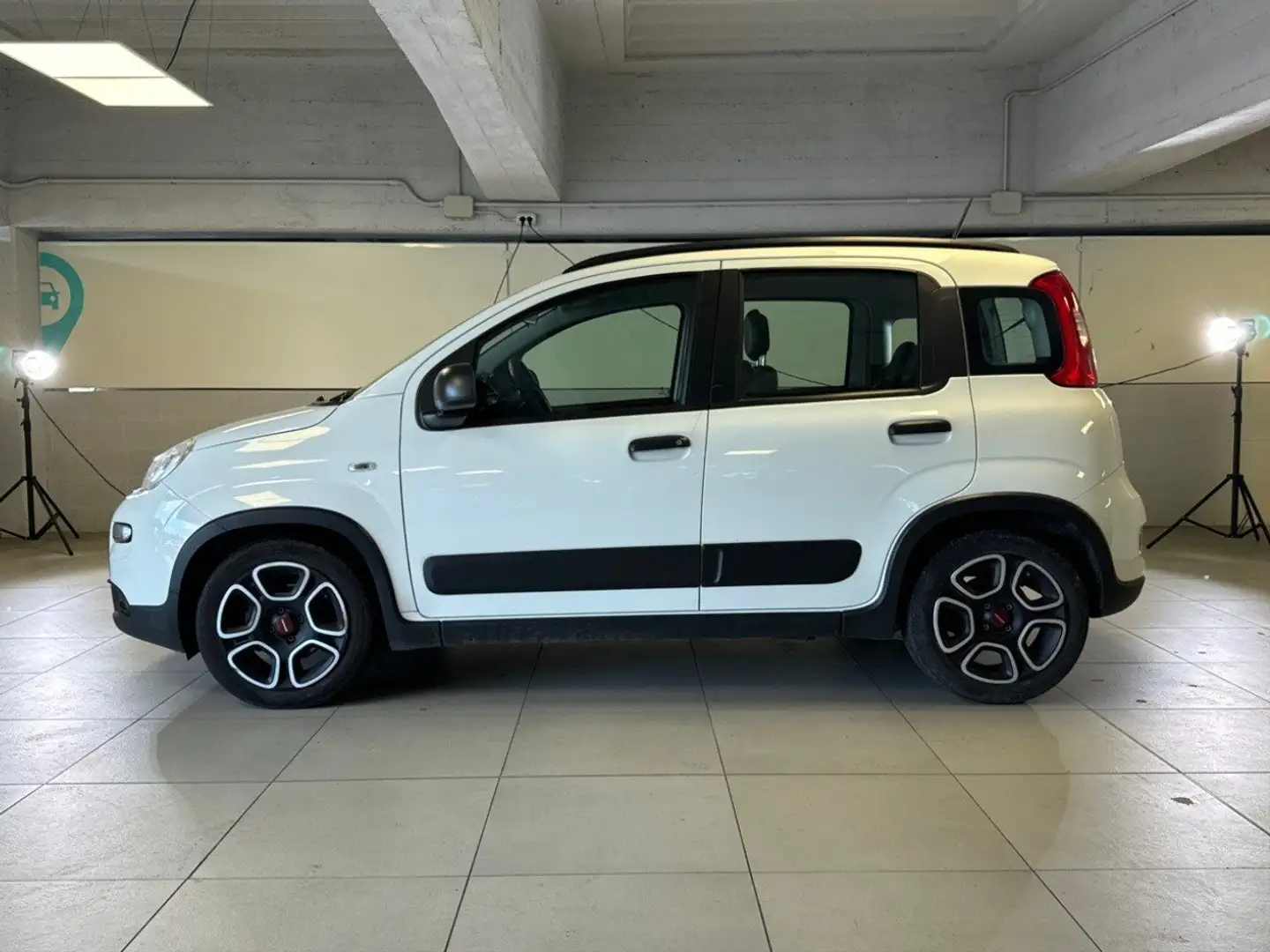 Fiat Panda 1.0 FireFly 70cv S&S Hybrid City Life Bianco - 2