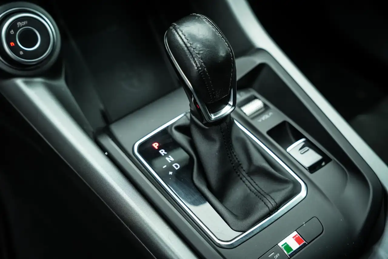 Alfa Romeo Tonale 2022 — фото 27