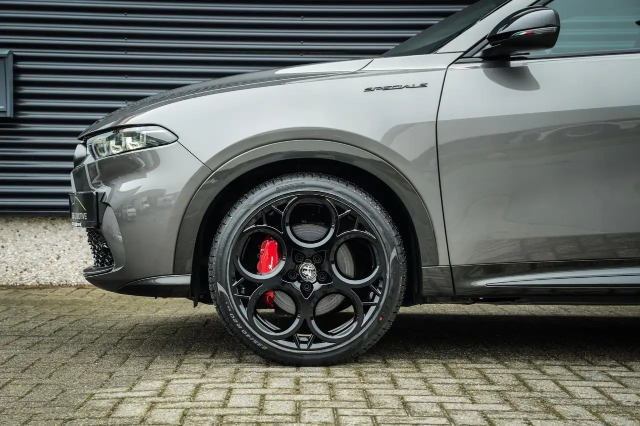 Alfa Romeo Tonale 2022 — фото 16