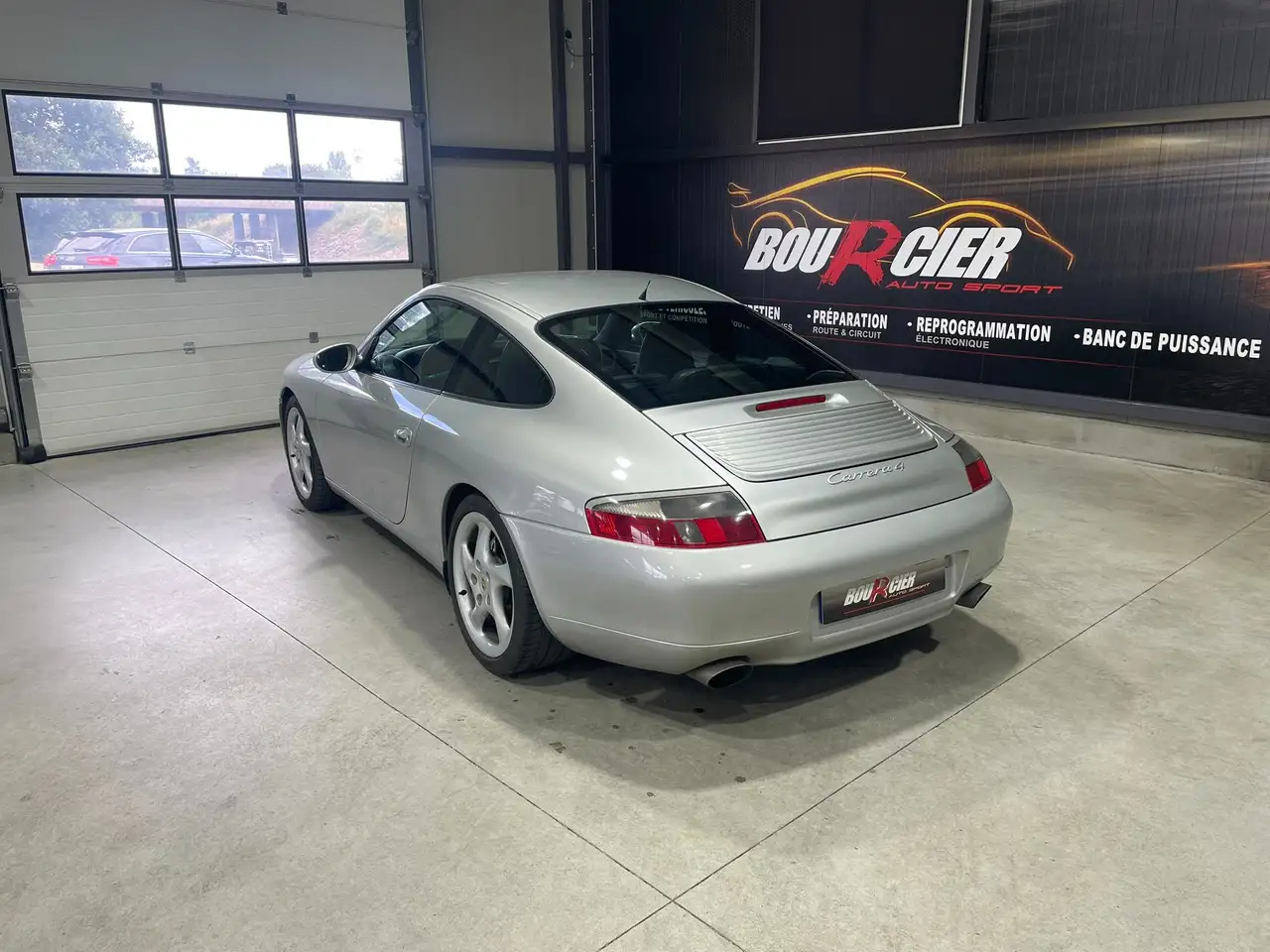 Porsche 996 Carrera 4, foto 2