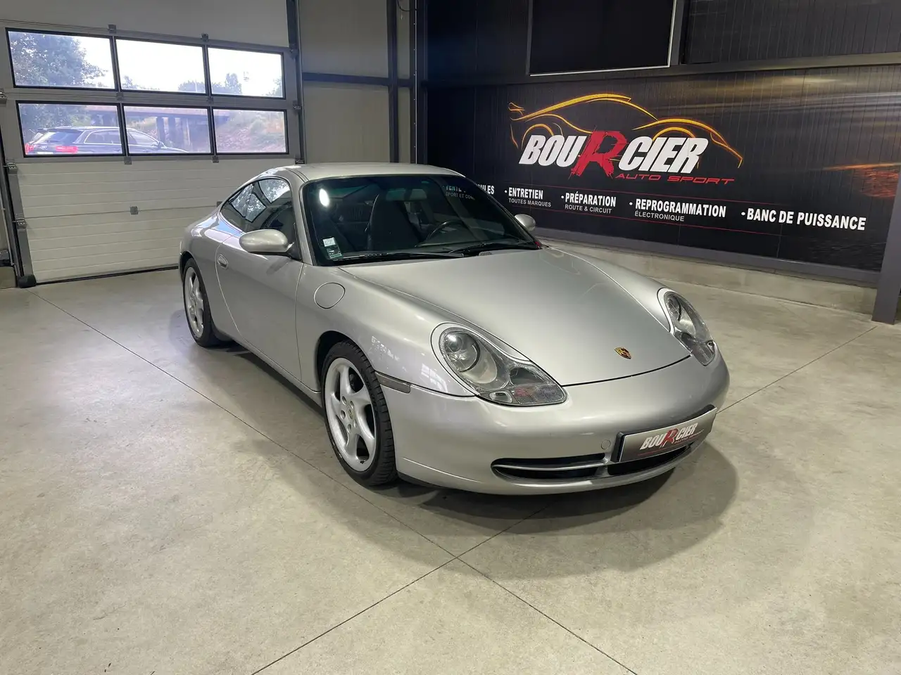 Porsche 996 Carrera 4, foto 1