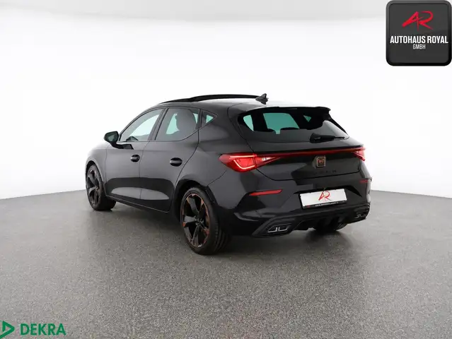Cupra Leon view 3