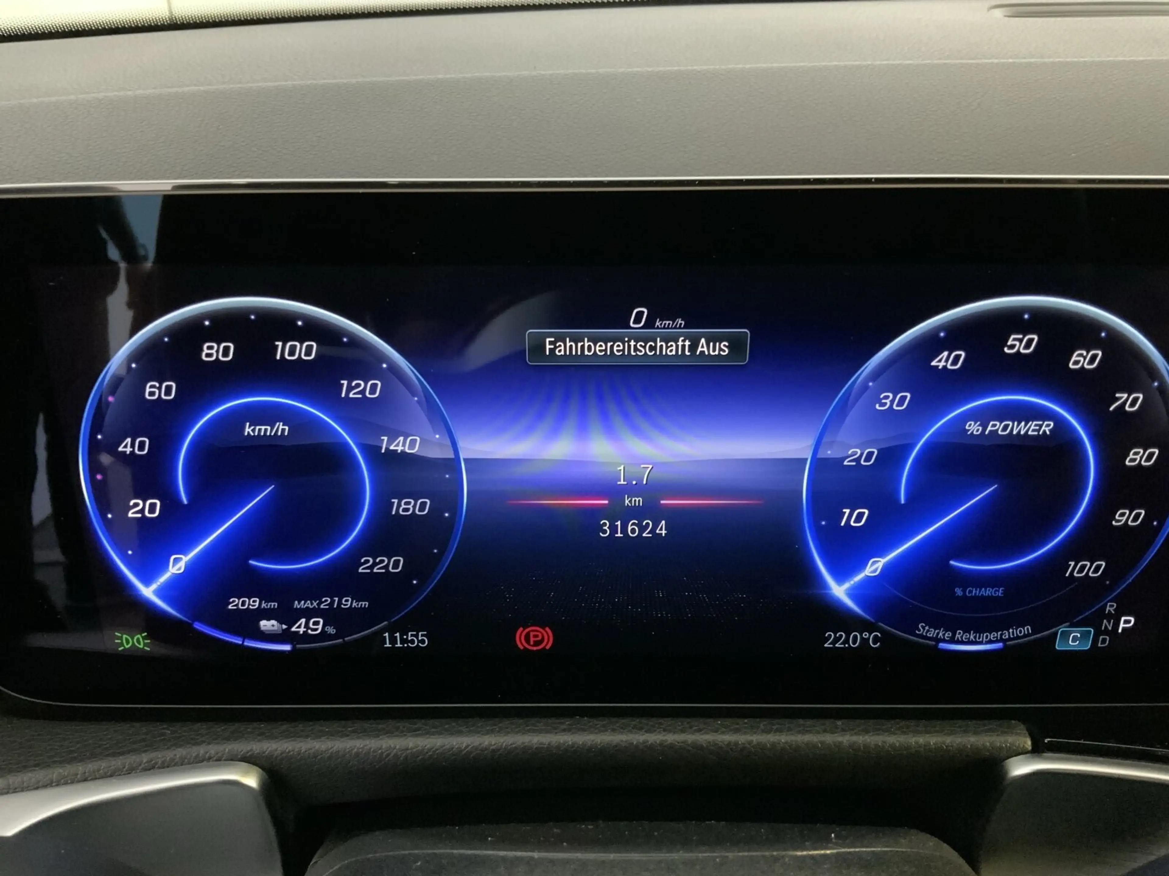 Mercedes-Benz EQB 300 EQB 300 4M Progressive 360°-Kamera WinterPak  LED — photo 11