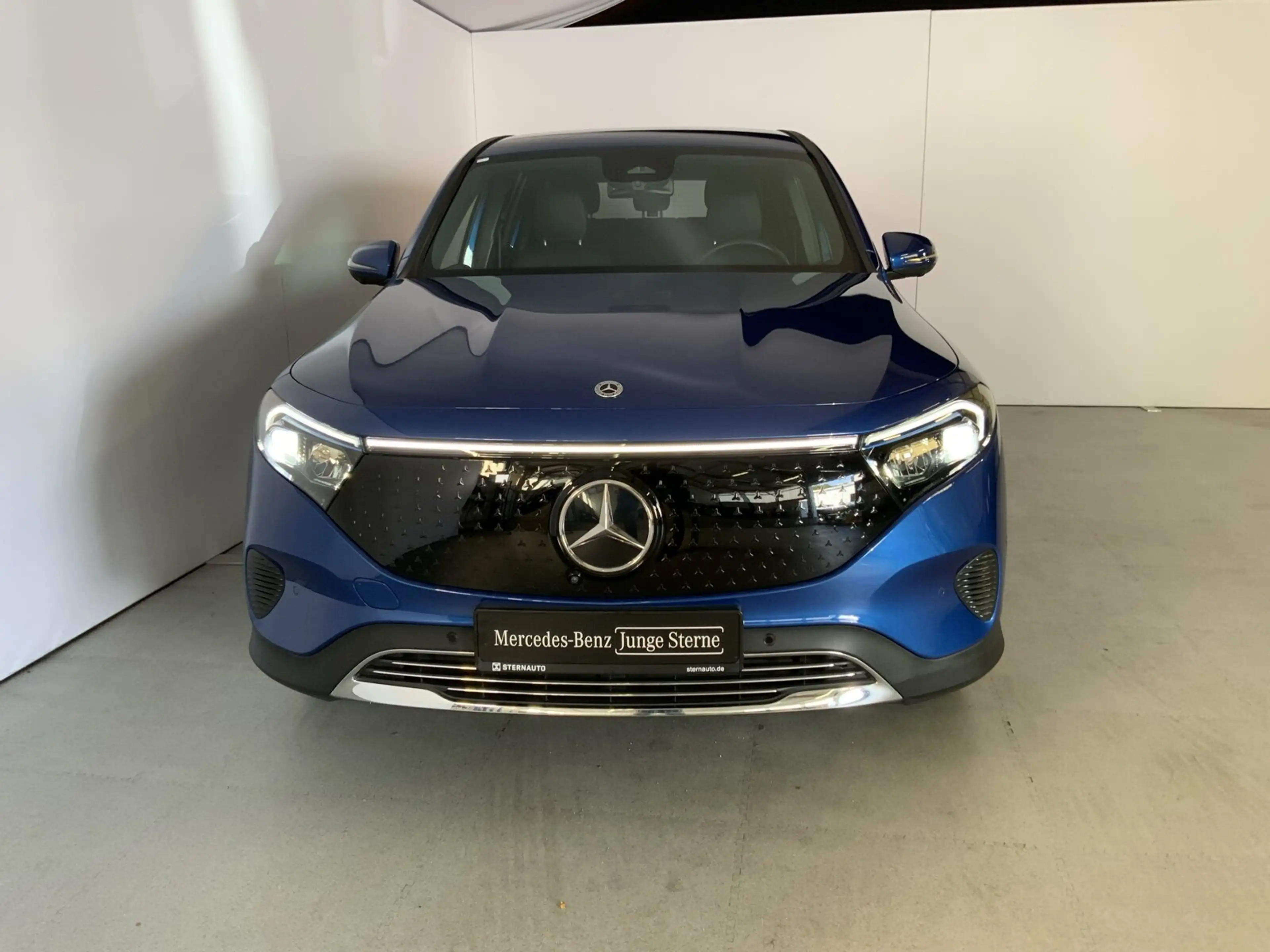 Mercedes-Benz EQB 300 EQB 300 4M Progressive 360°-Kamera WinterPak  LED — photo 2