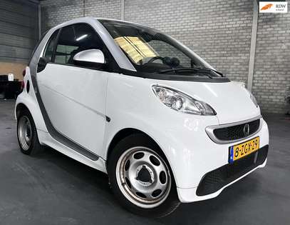 smart forTwo coupé ELECTRIC .