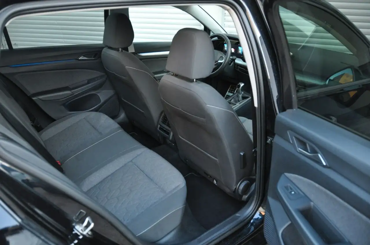 2024 Volkswagen Golf VIII 1,5 tsi Move Var. LED ACC NAVI, photograph 12
