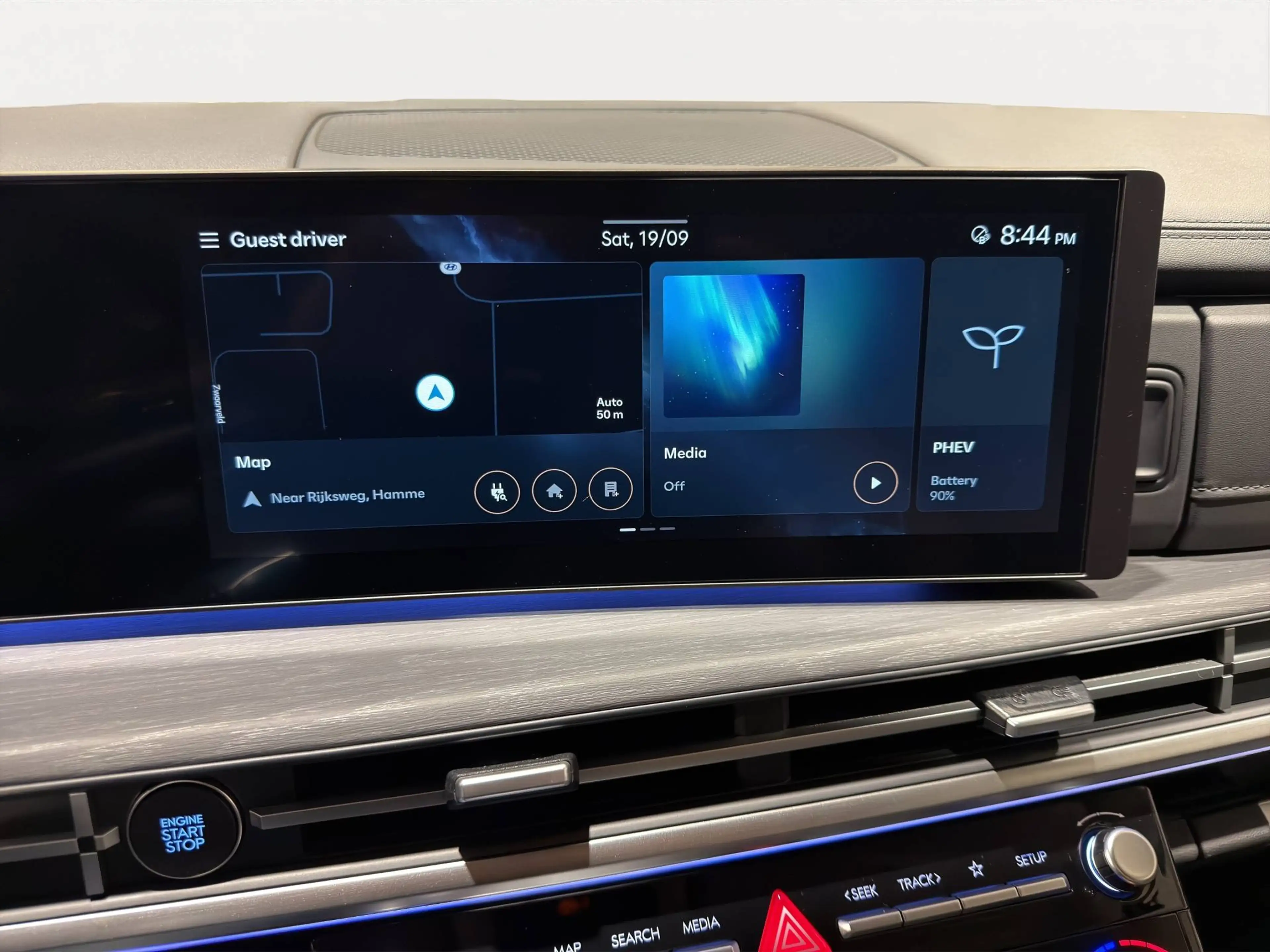 Hyundai SANTA FE Santa Fe PHEV 4X4 1.6 T-GDi Luxery 7 SEATS — photo 15