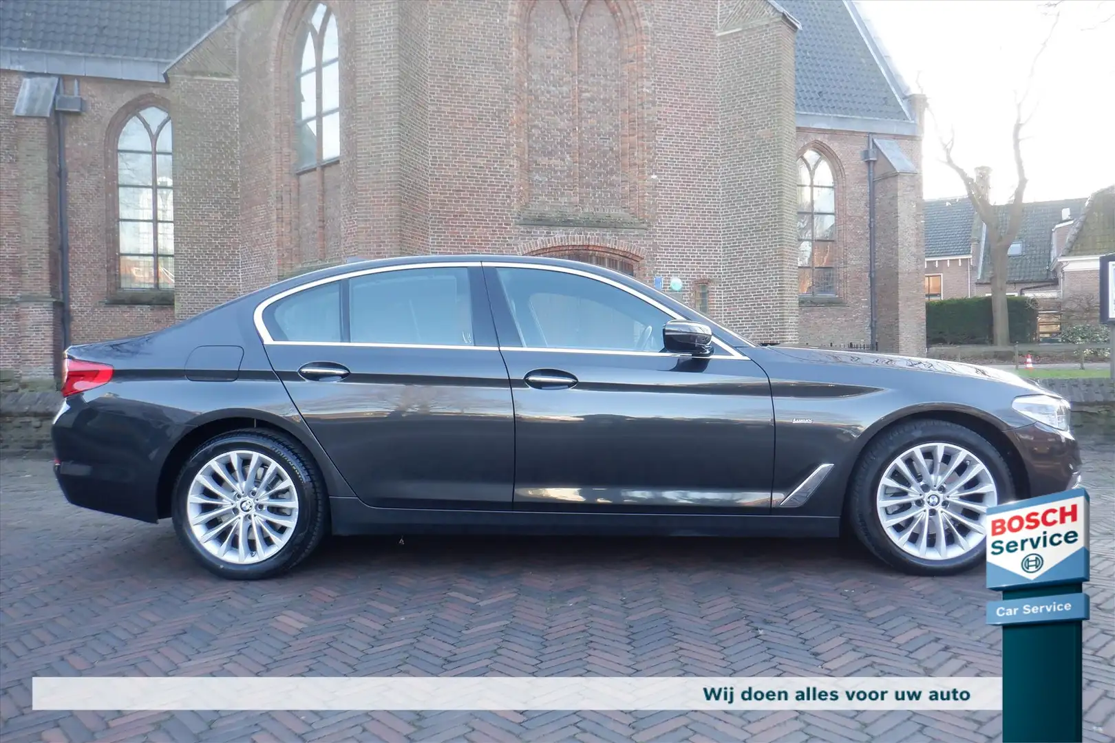 BMW 520 5-Serie (g30) 520i 184pk Aut.- LUXURY LINE - PAN.D Grijs - 1