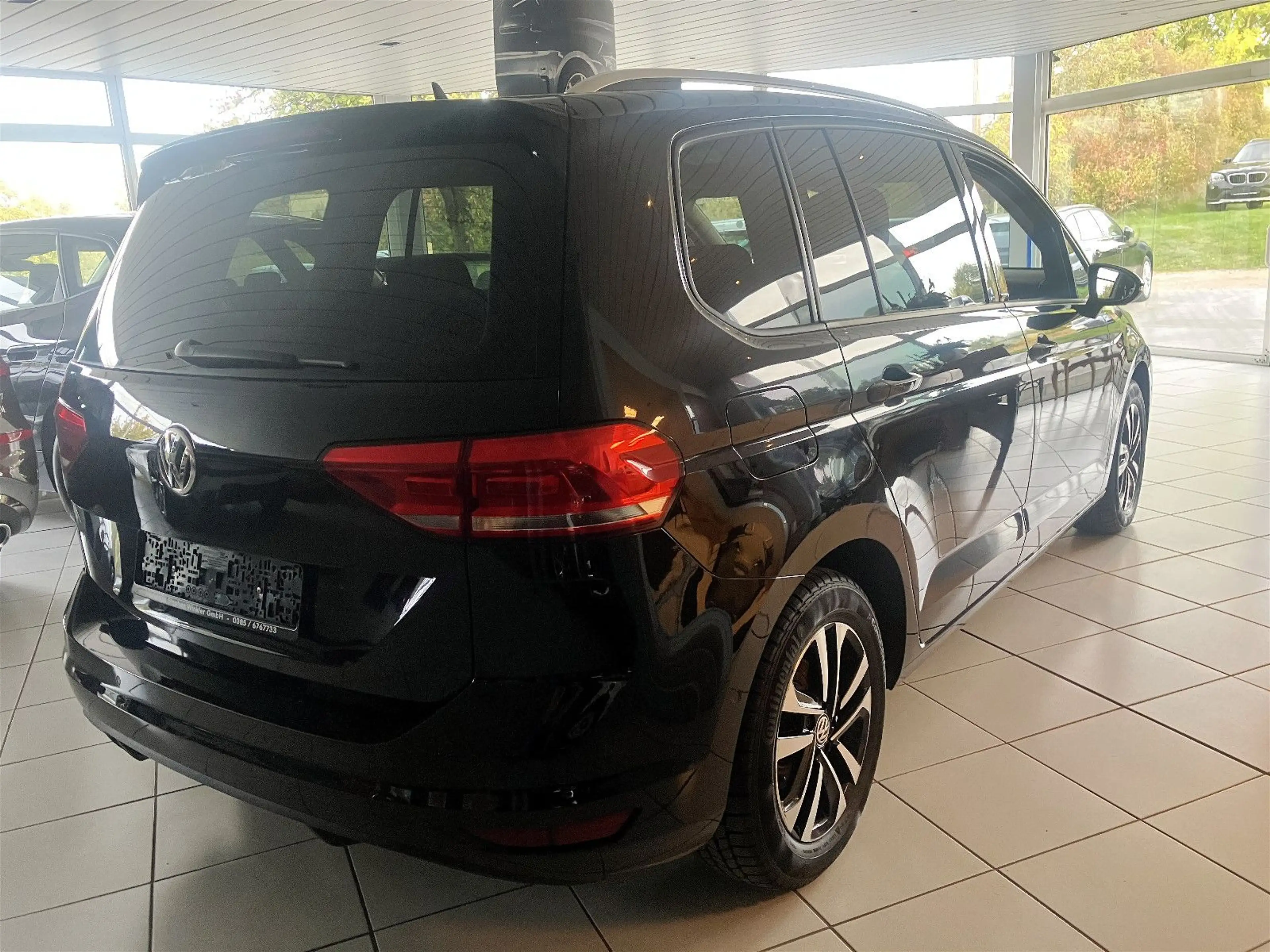 Volkswagen Touran IQ.DRIVE/Apple/Navi/LED/AHK/7Sitze/ACC — photo 4