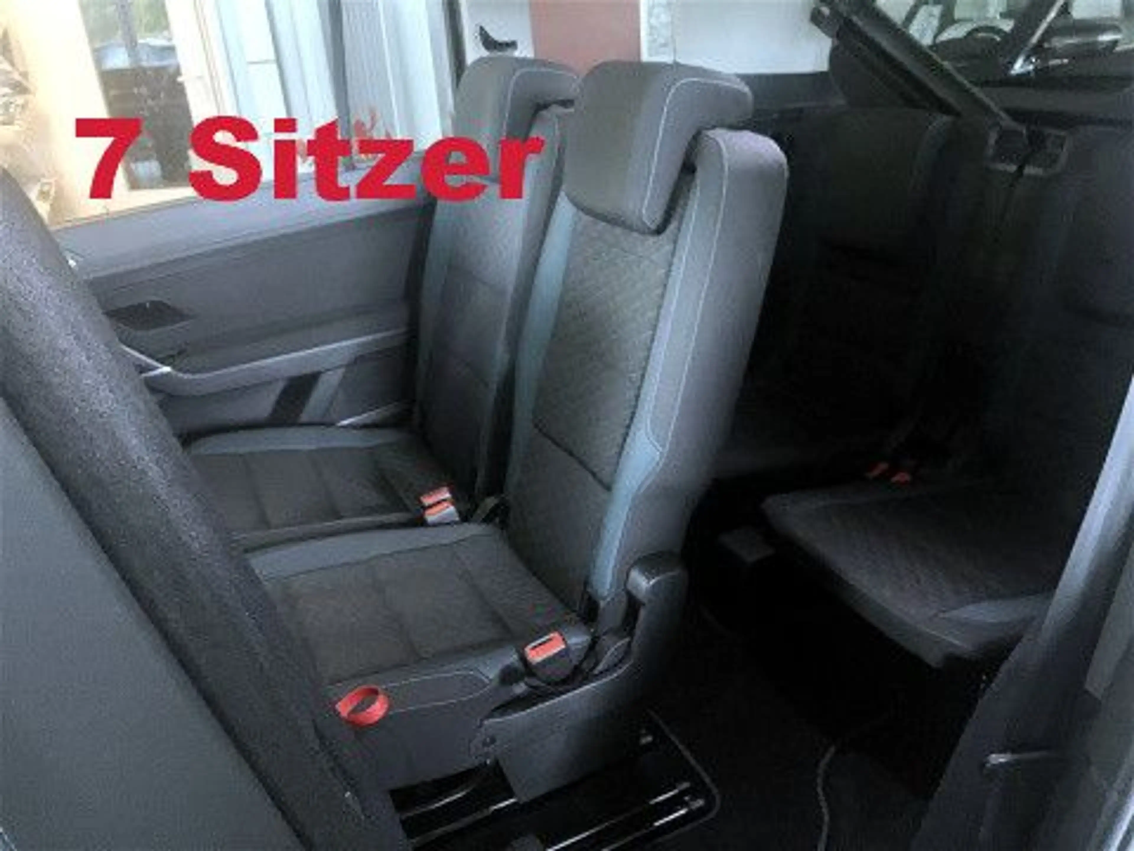 Volkswagen Touran IQ.DRIVE/Apple/Navi/LED/AHK/7Sitze/ACC — photo 11
