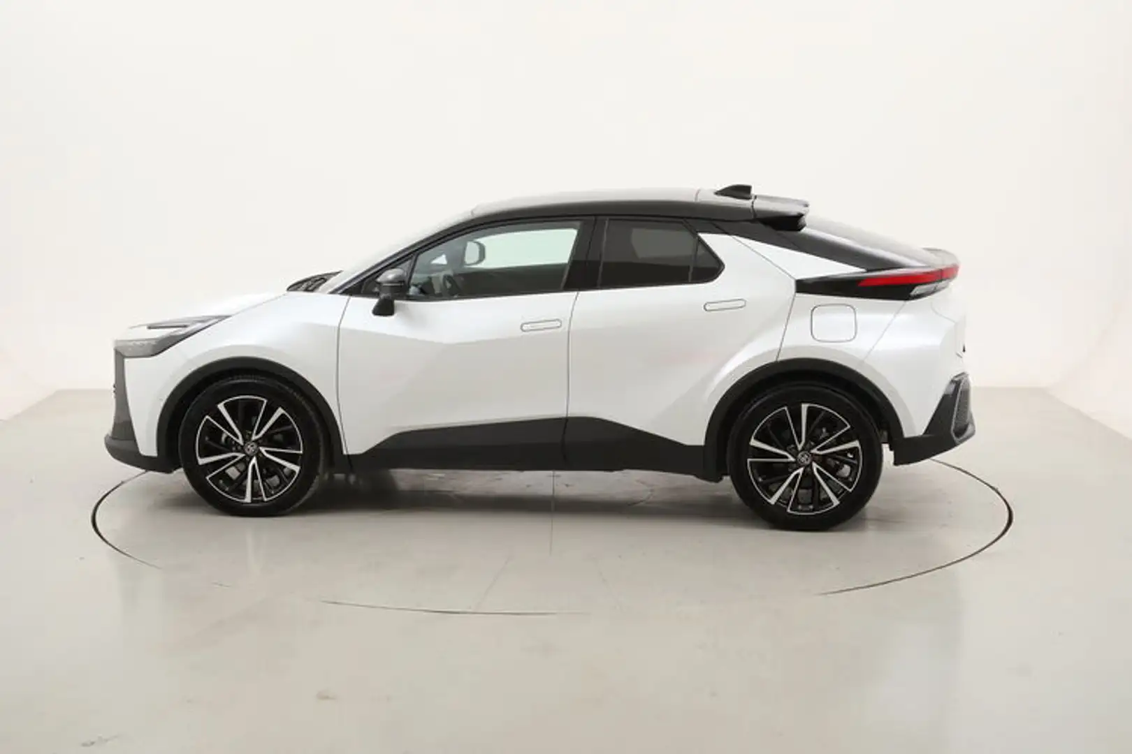 Toyota Hybrid Lounge 1.8 Full Hybrid 140CV Blanc - 2