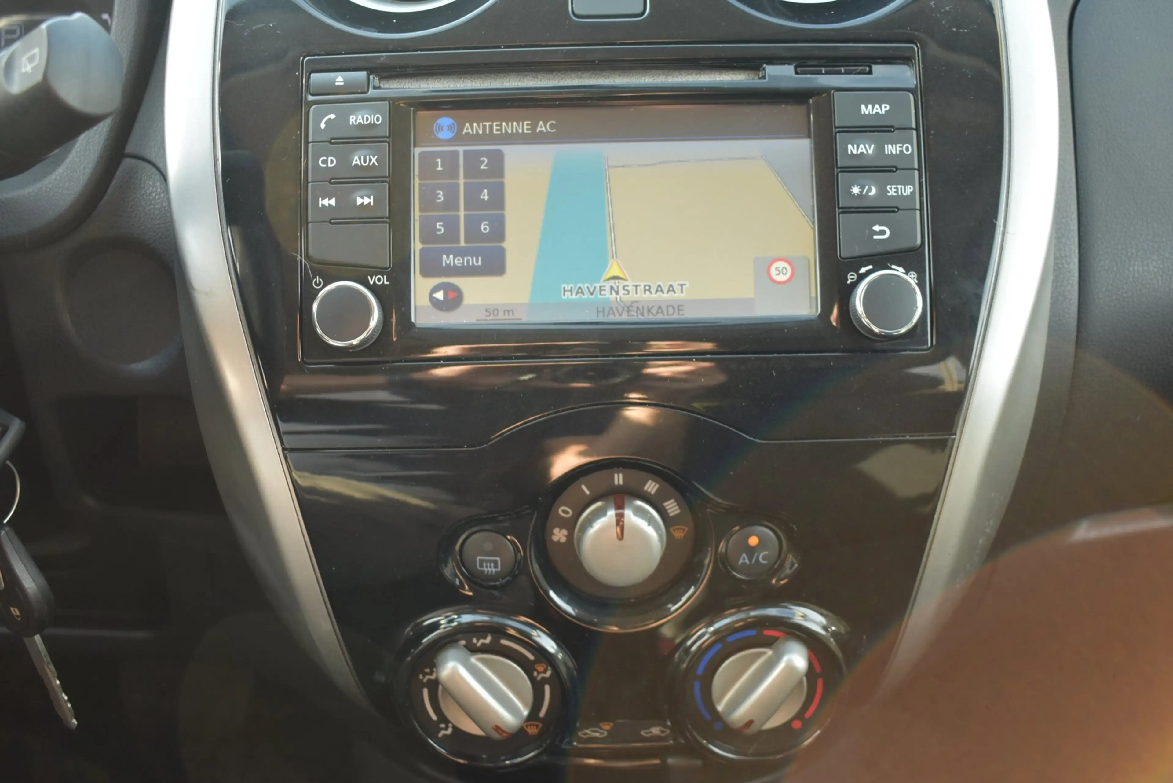 Nissan Note 1.2 DIG-S Connect Edition — photo 10